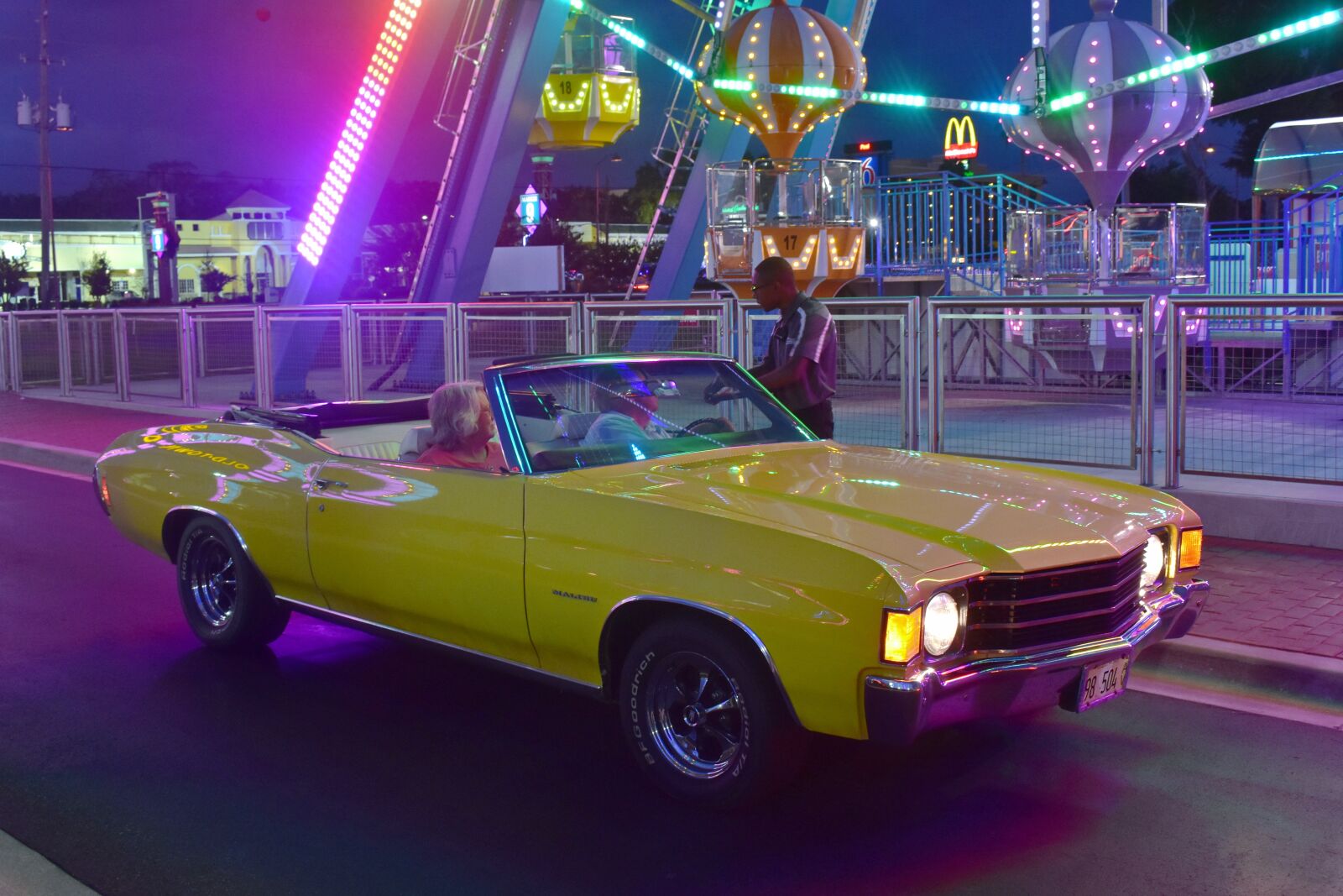 Nikon D3400 sample photo. Architecture, background, cars photography