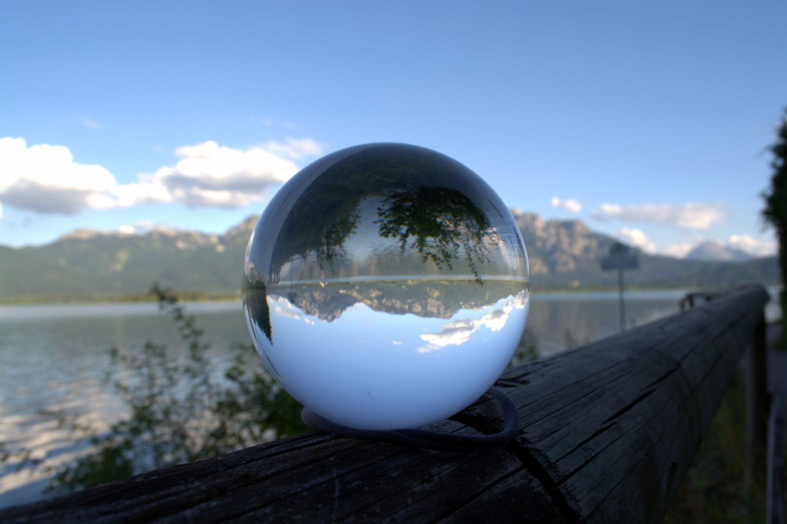 Nikon D5200 sample photo. Globe image, glass ball photography