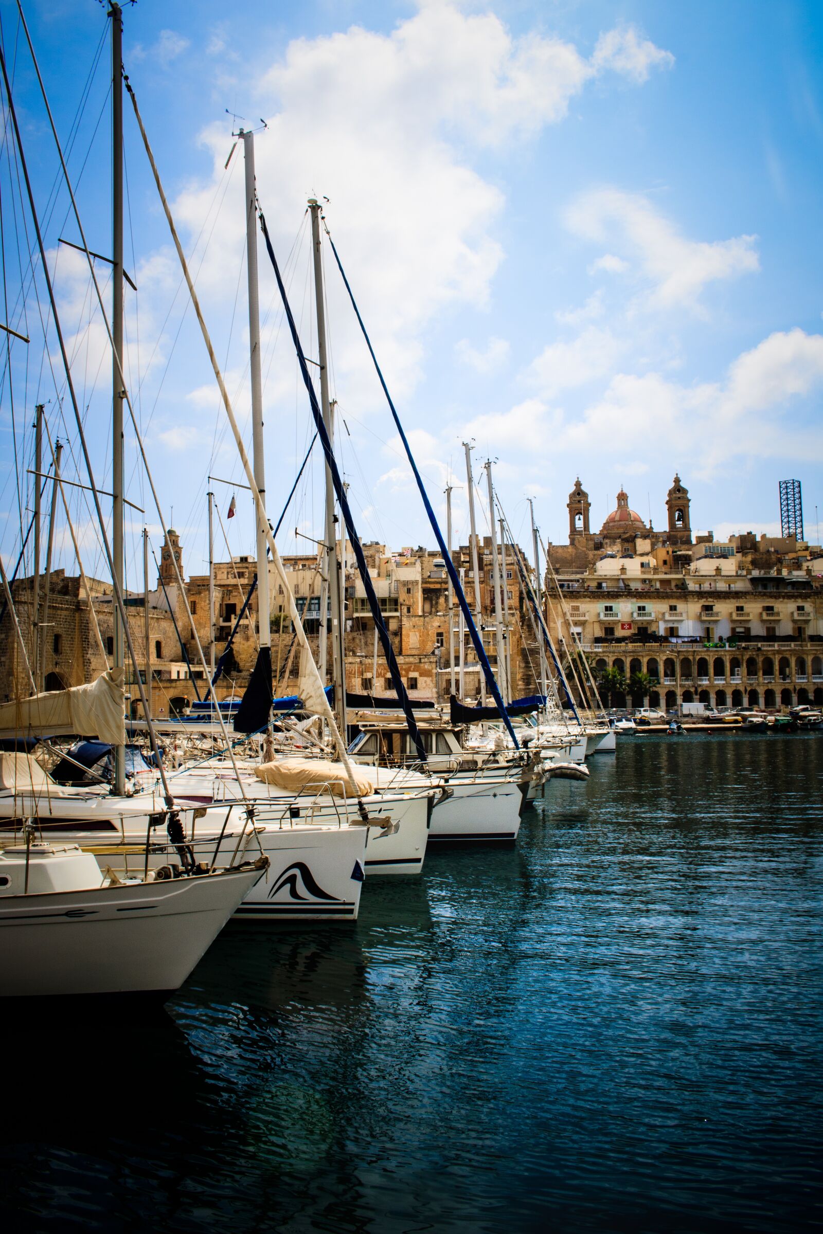 Canon EOS 750D (EOS Rebel T6i / EOS Kiss X8i) sample photo. Malta, marsaxlokk, boat photography