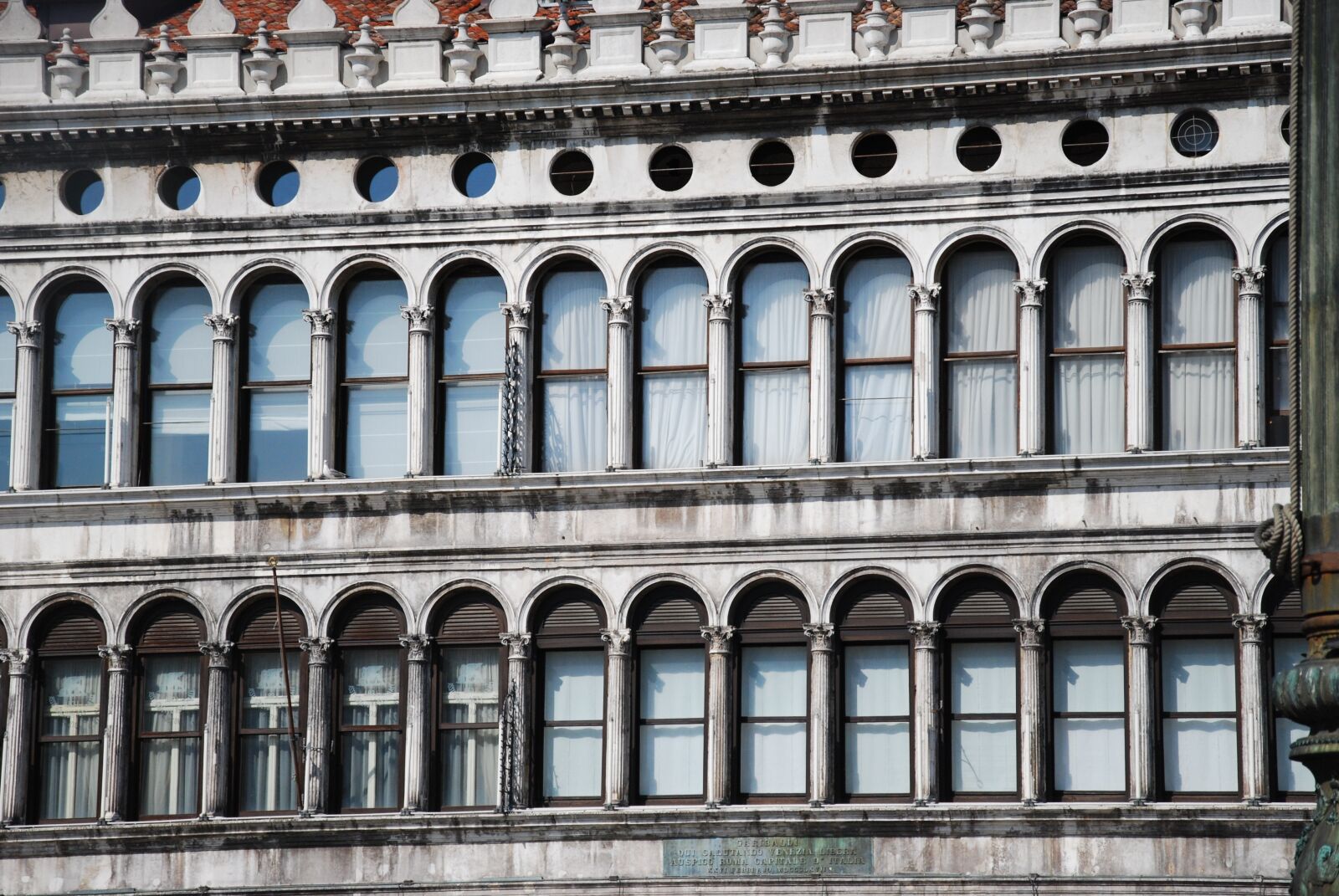 Nikon D40X sample photo. Piazza, venice, window photography