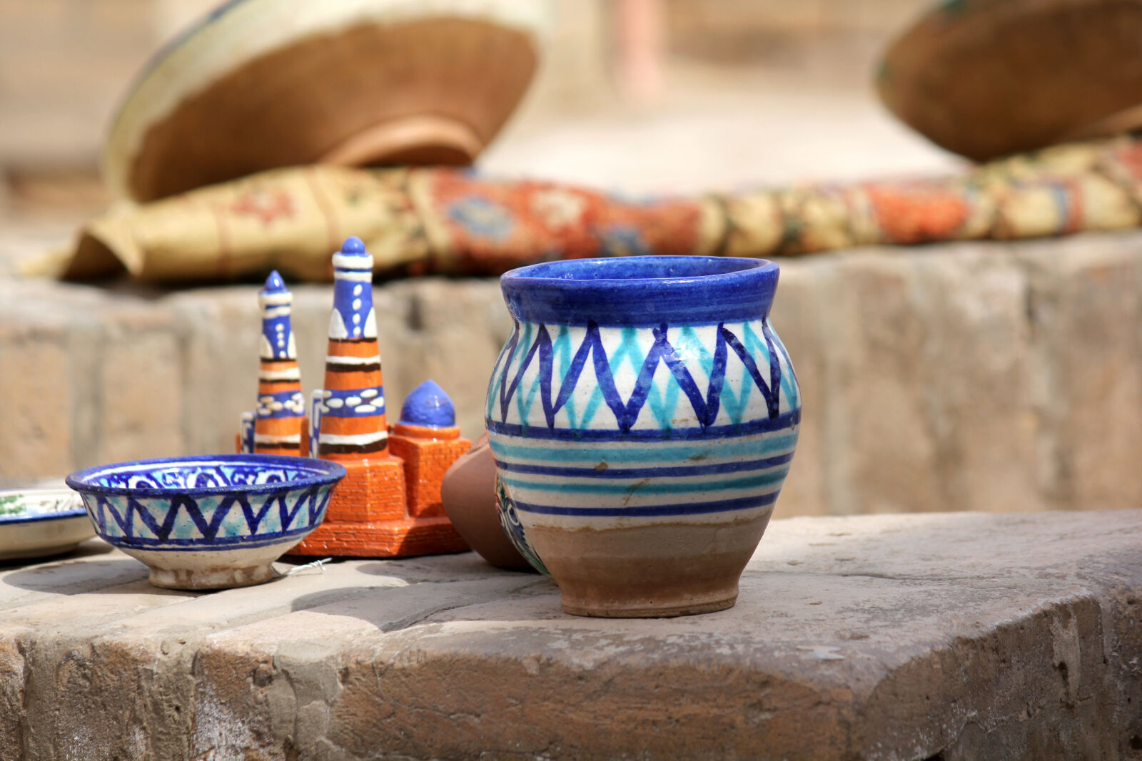 Canon EF-S 55-250mm F4-5.6 IS sample photo. Ceramic, container, container, khiva photography