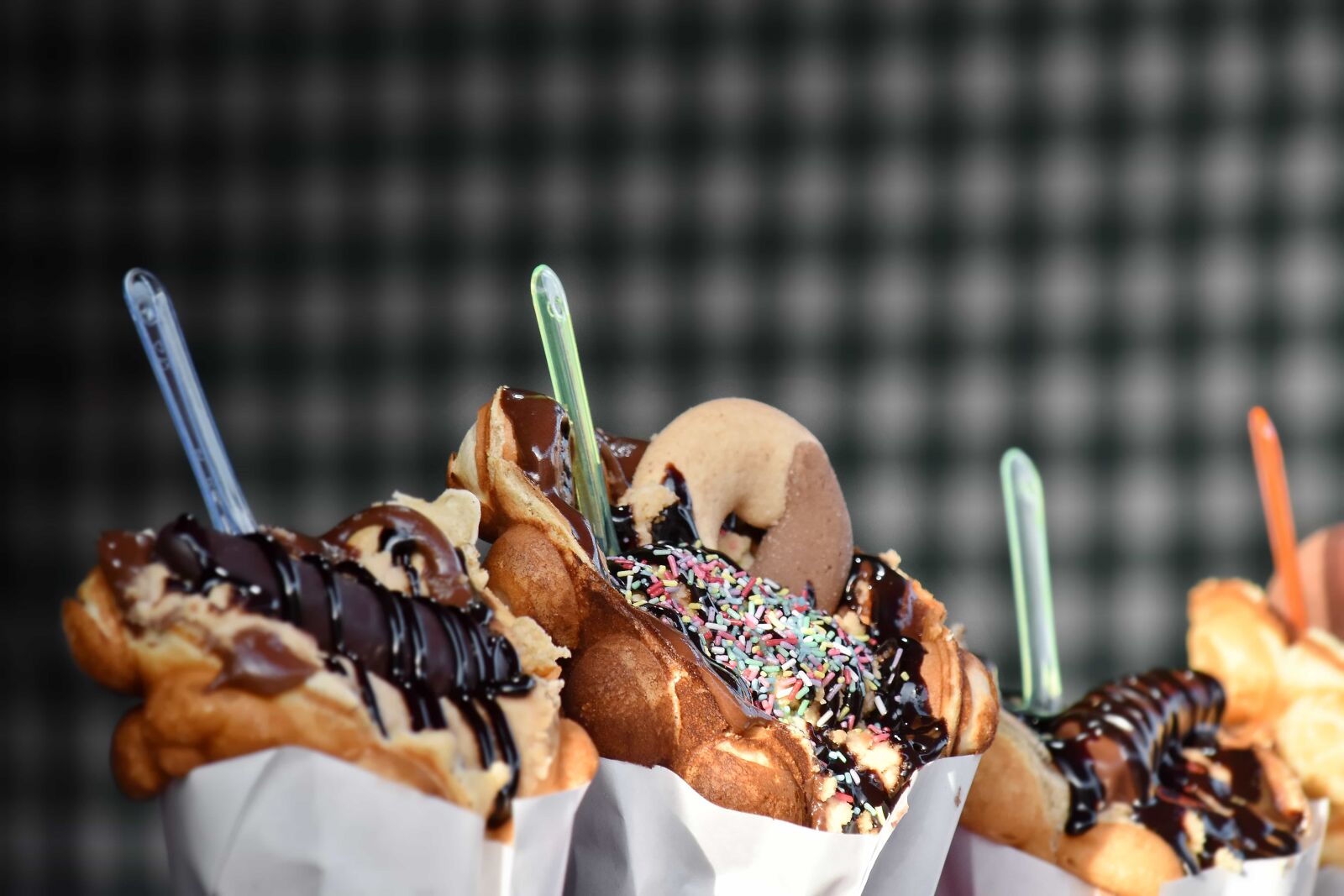 Nikon D5500 sample photo. Chocolate, cone, cream, handmade photography