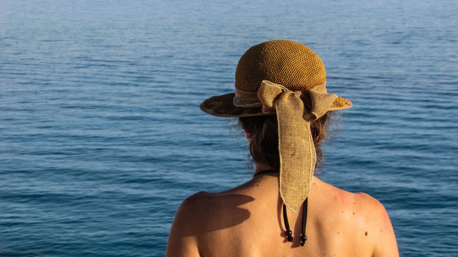 Canon PowerShot SX400 IS sample photo. Woman, hat sea, vacation photography