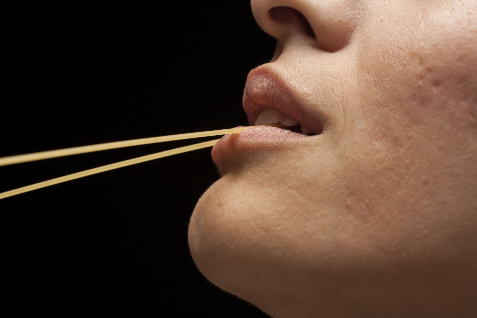 Canon EOS 40D sample photo. Pasta, rod, model photography