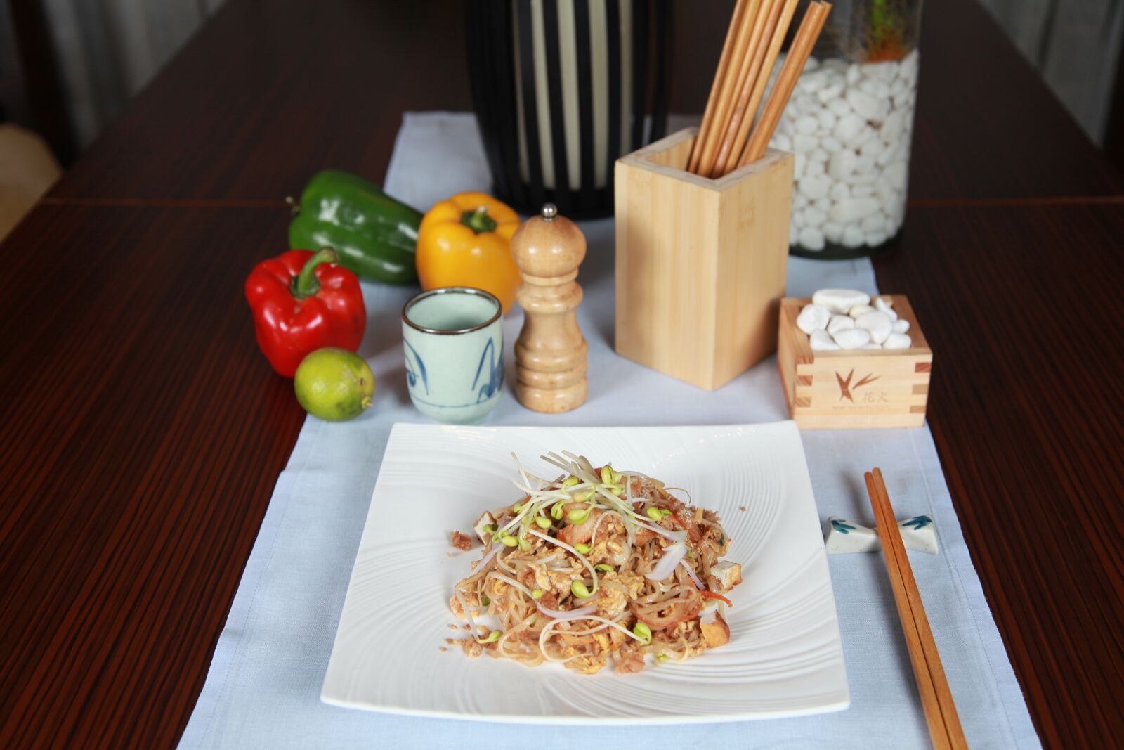 Canon EOS 5D Mark II sample photo. Pad thai, filipino cuisine photography