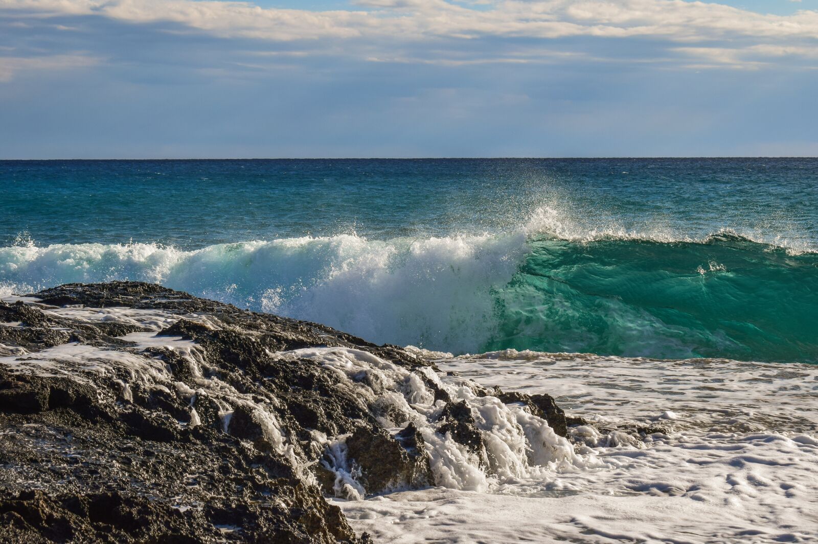 Nikon D3300 sample photo. Rocky coast, wave, crashing photography