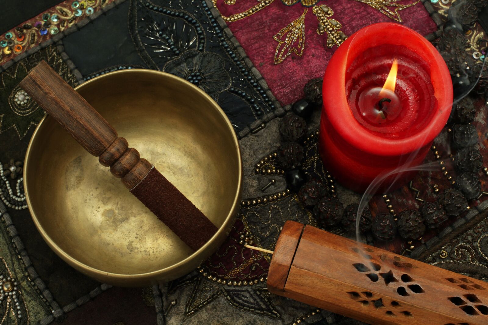 Canon EOS 5D Mark II sample photo. Singing bowl, incense, candle photography