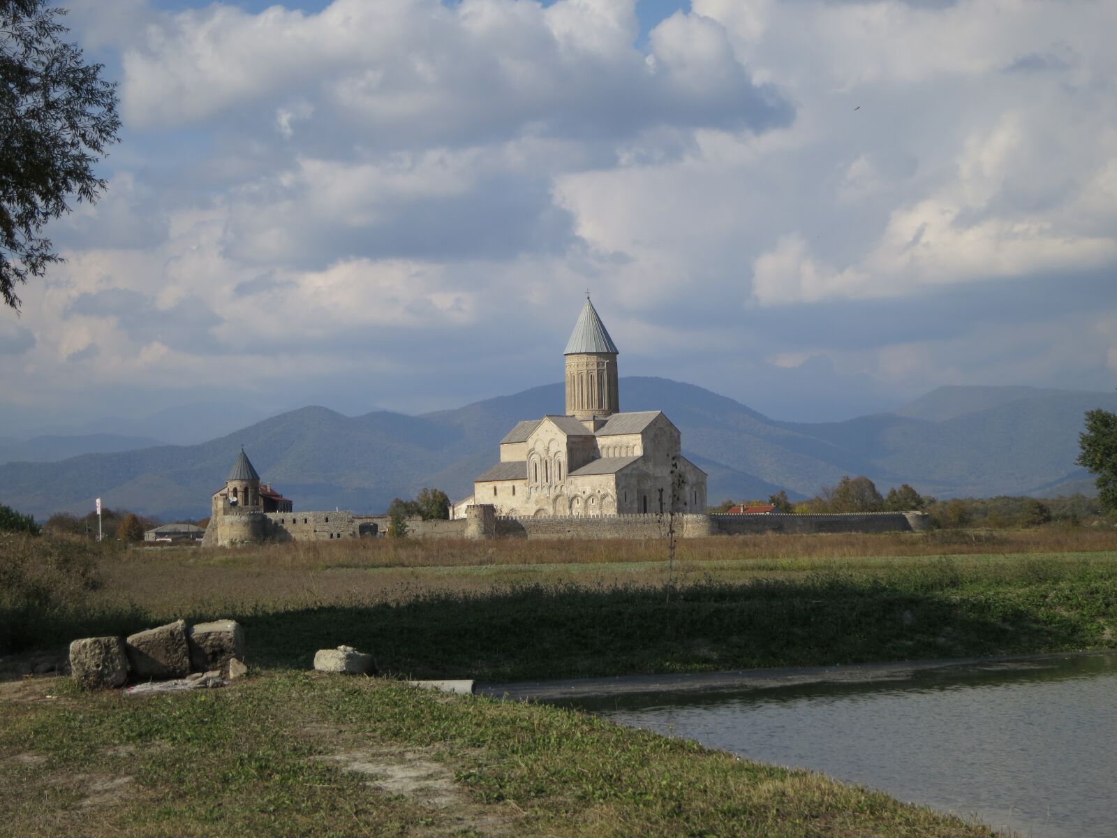 Canon PowerShot S100 sample photo. Church, georgia, caucasus photography
