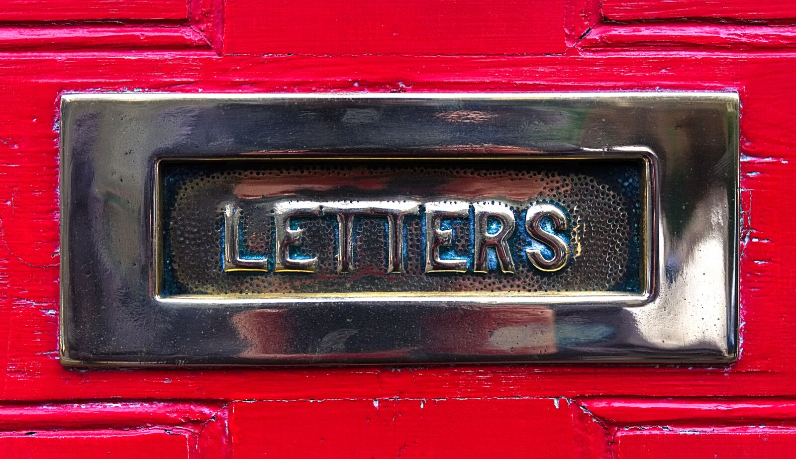 Olympus OM-D E-M5 + Olympus M.Zuiko Digital ED 12-40mm F2.8 Pro sample photo. Letterbox, letter, mail photography