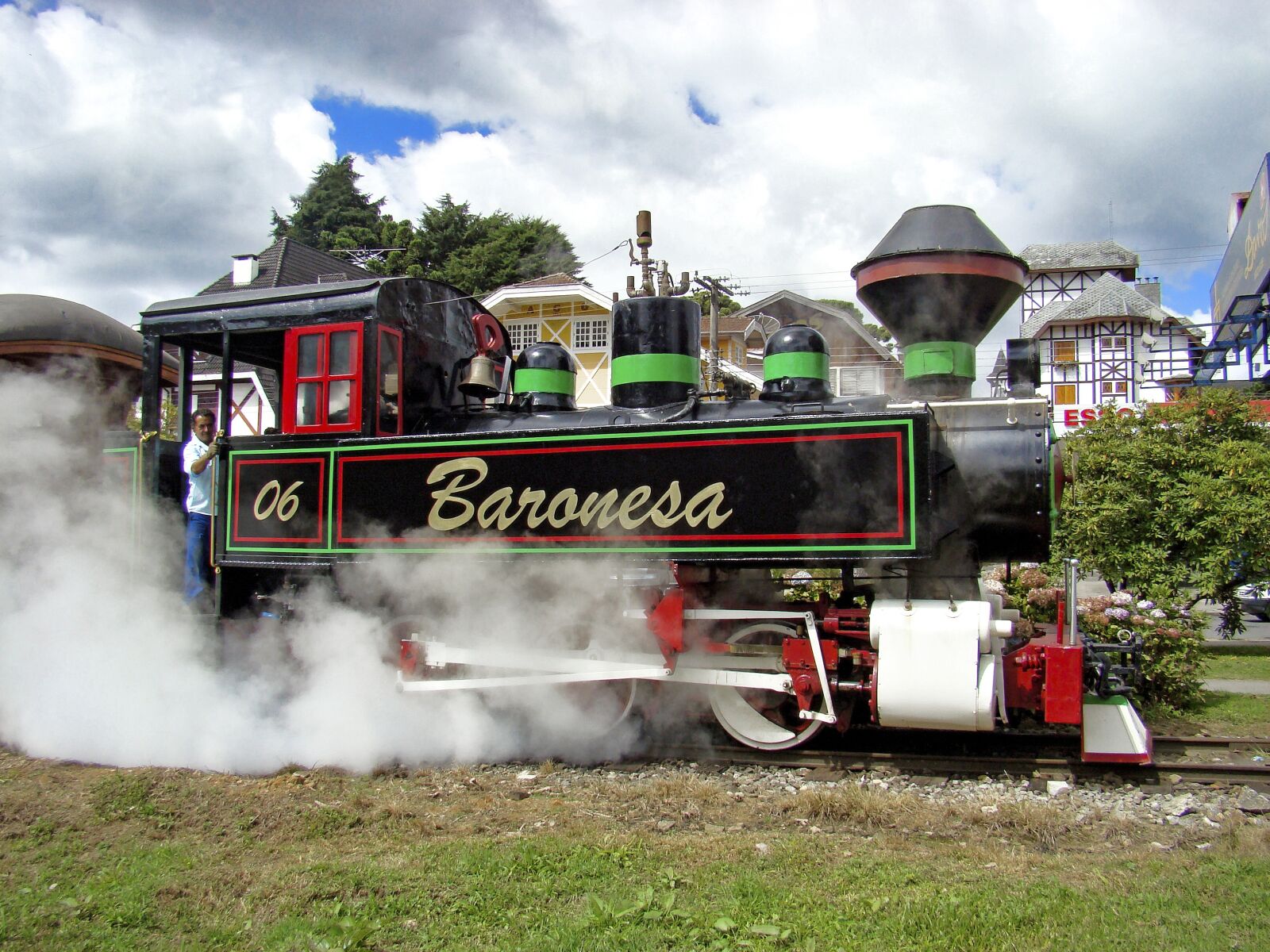 Sony DSC-H9 sample photo. Steam engine, locomotive, train photography