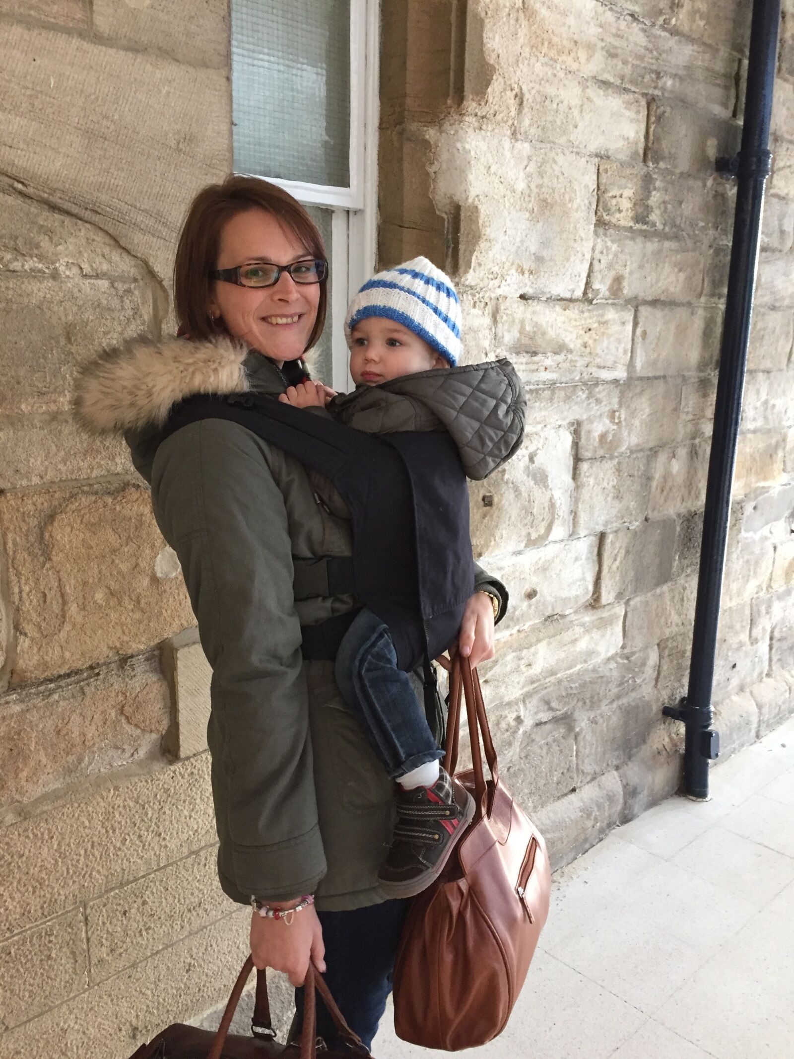 Apple iPhone 6 sample photo. Travel, babywearing, mother photography