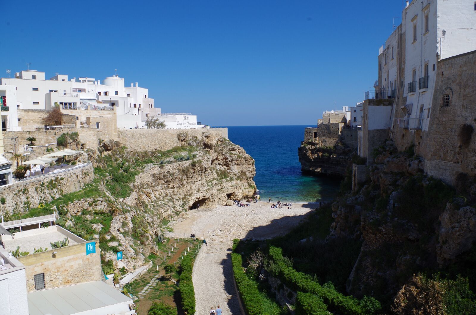 Pentax K-50 sample photo. Polignano, puglia, sea photography