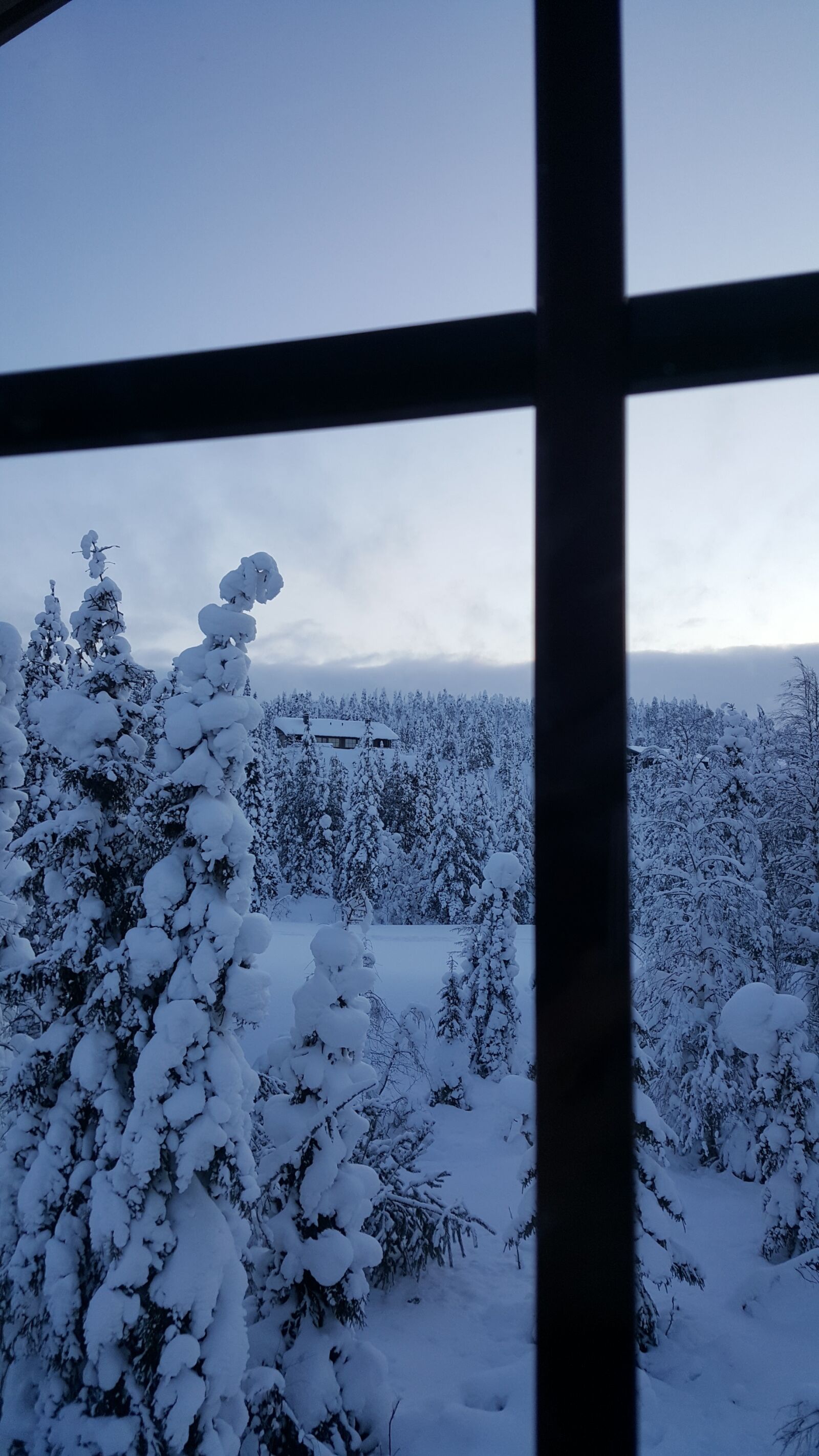Samsung Galaxy S6 sample photo. Window, winter, finland photography