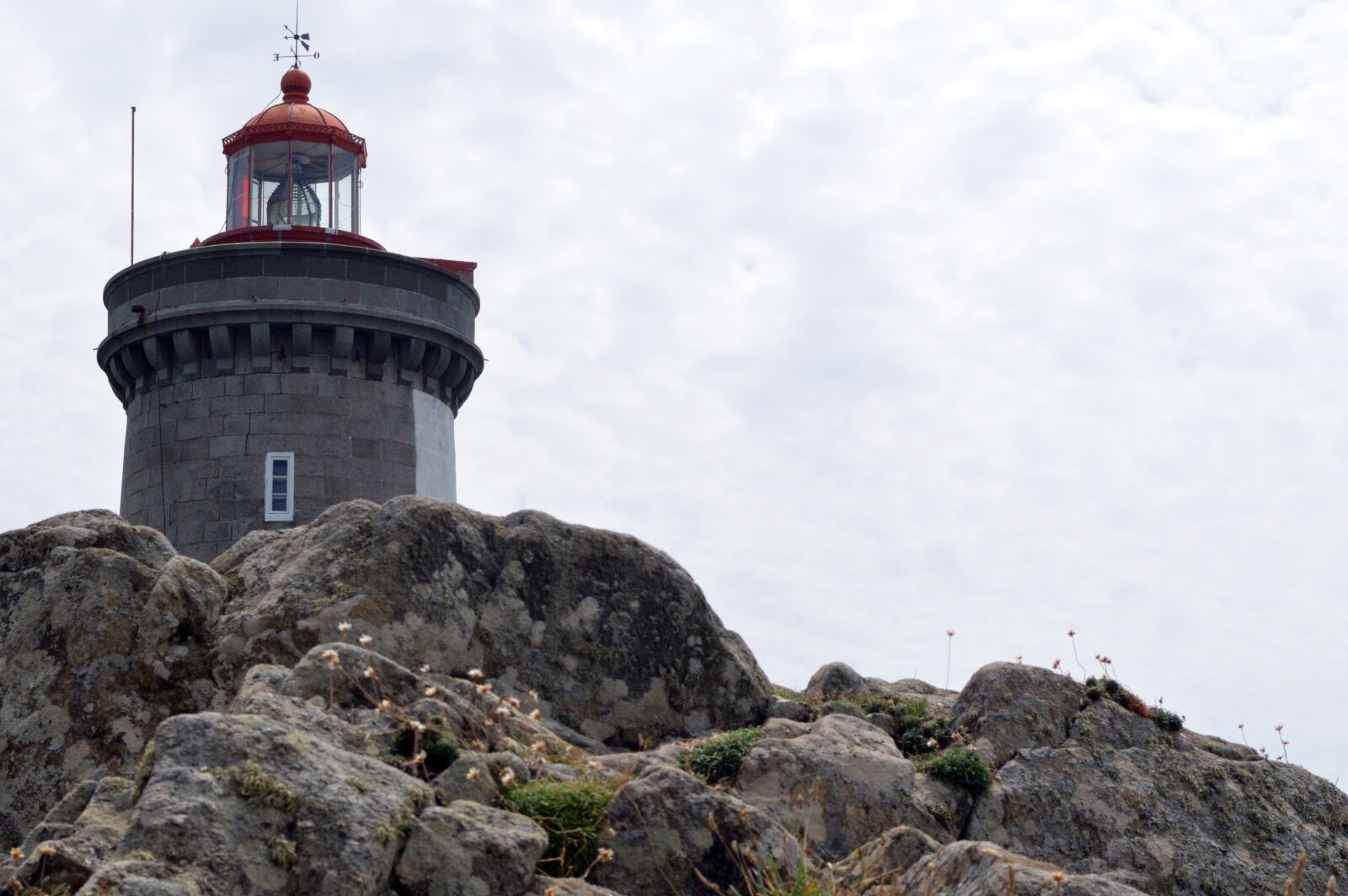 Nikon D3200 sample photo. Lighthouse, rock, brittany coast photography