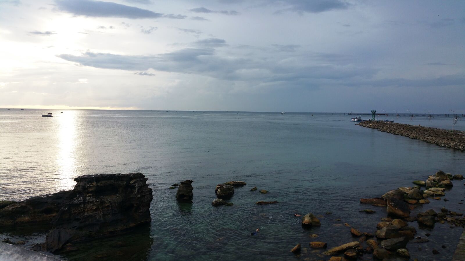 Samsung Galaxy Note4 sample photo. Water, sea, sunset photography