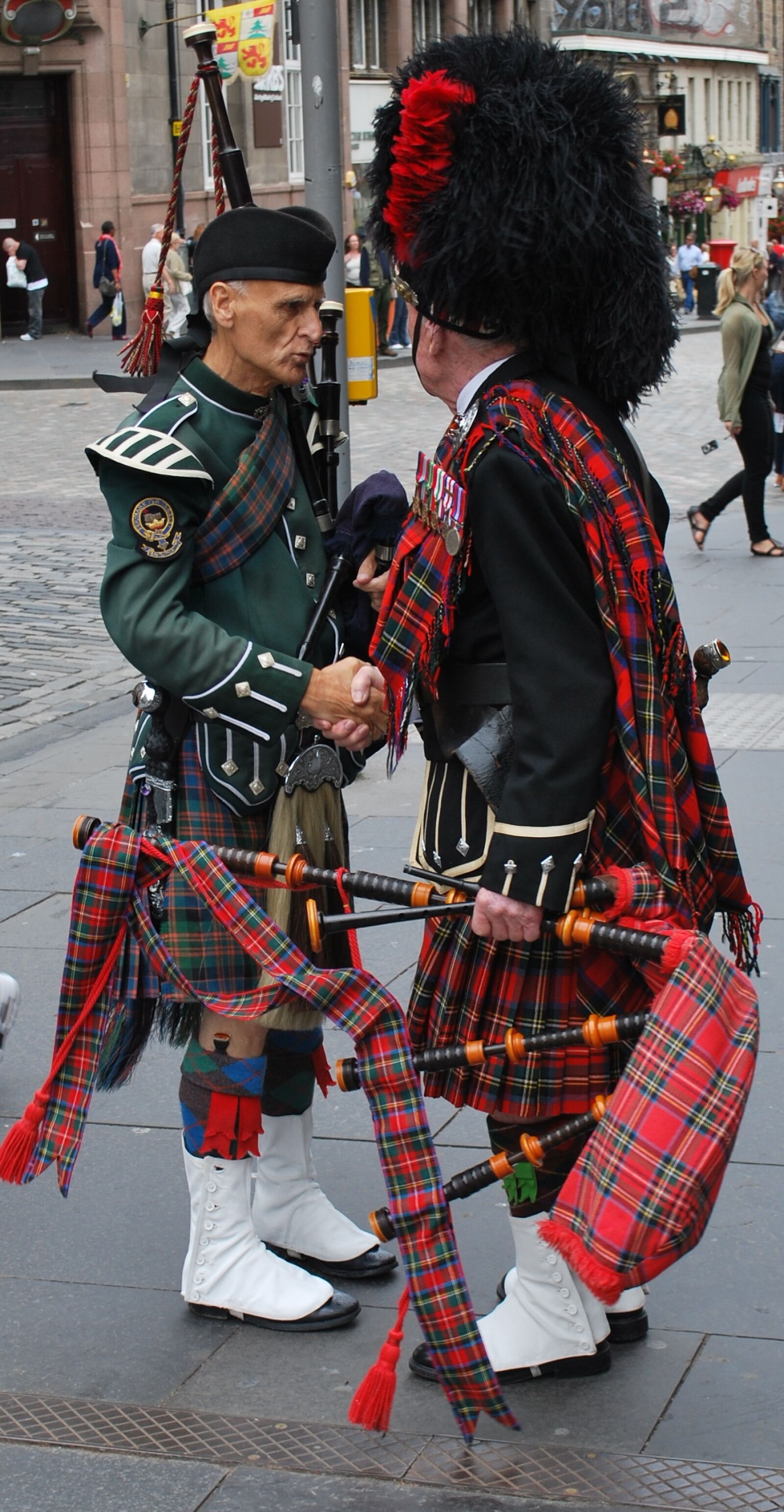 Nikon D60 sample photo. Travel, scotland, bagpipes photography