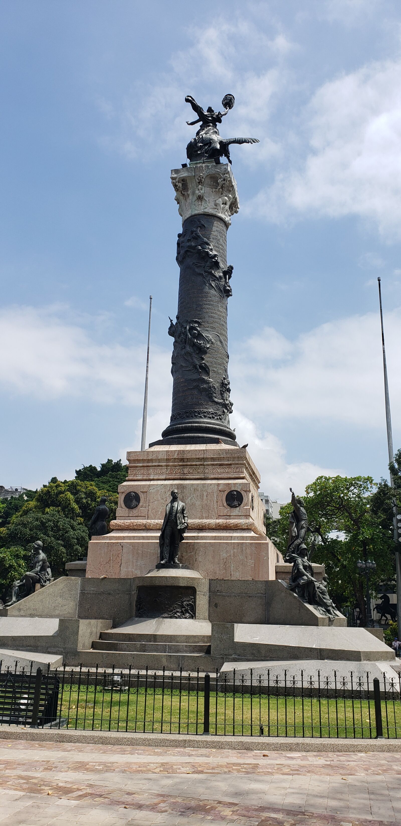 Samsung Galaxy S9+ sample photo. Guayaquil, monumento, ecuador photography