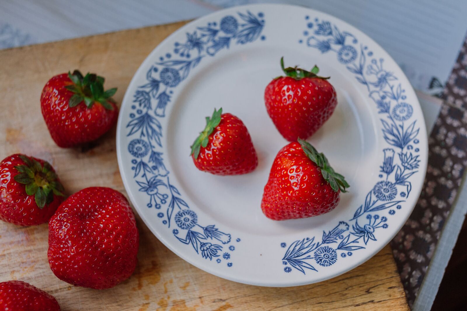 Canon EF 35mm F2 sample photo. Berry, delicious, dessert photography