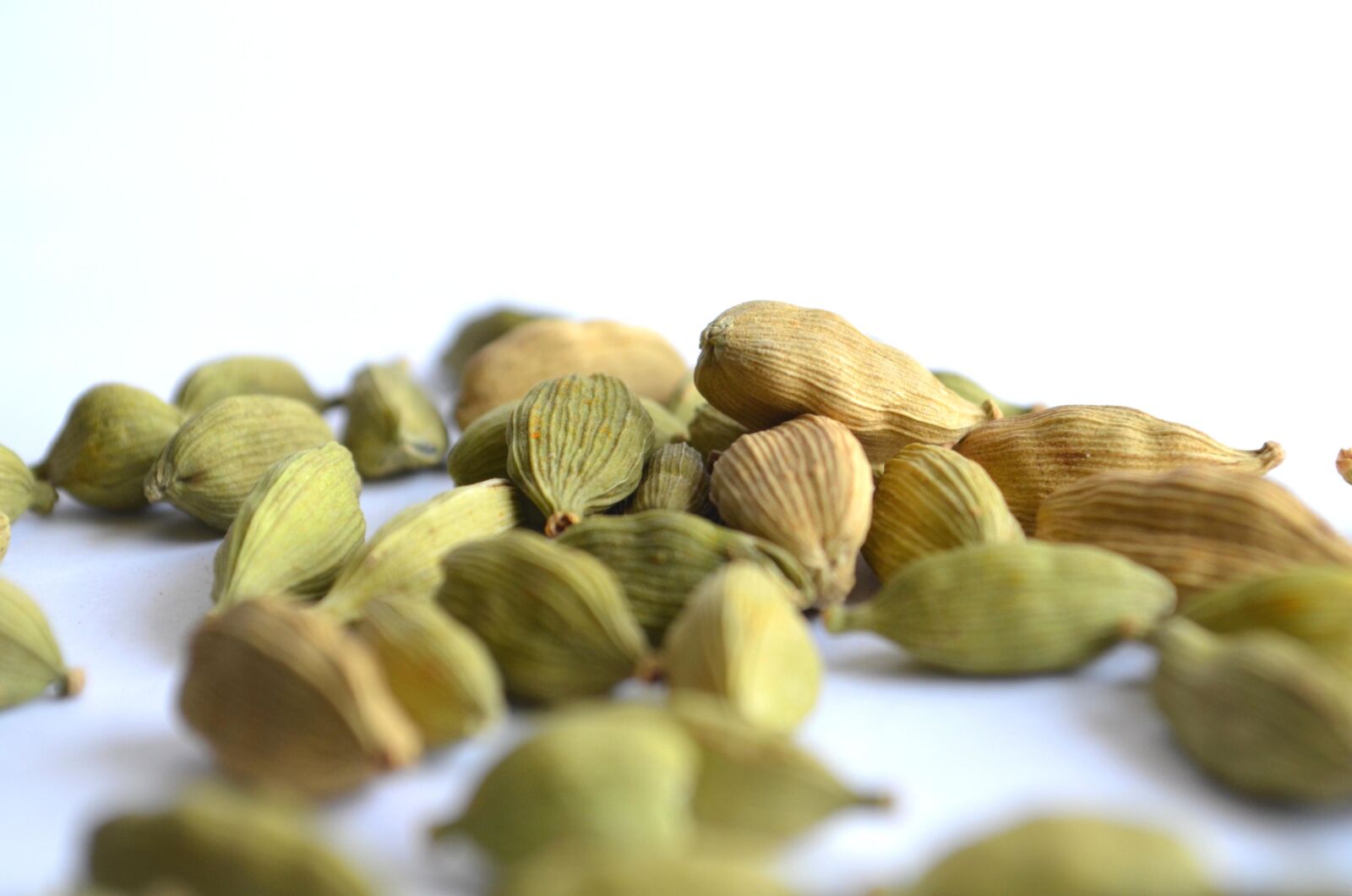 Nikon D5100 sample photo. Kernel, ggreen, seed, food photography