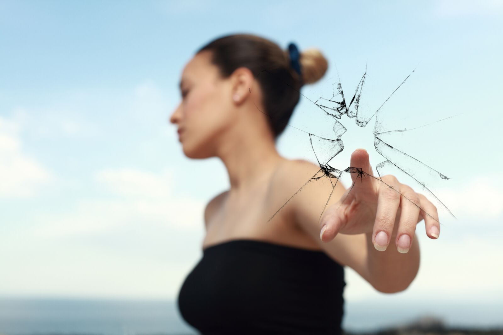 Canon EOS 5D Mark II sample photo. Woman, glass, break photography