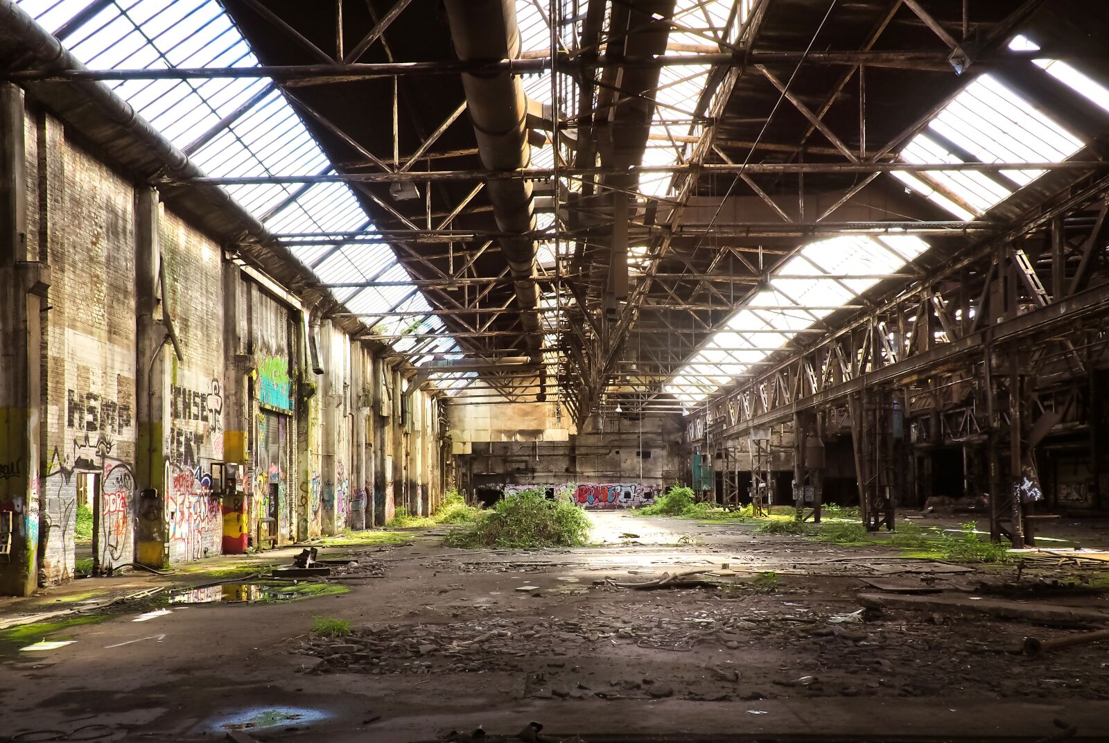 Olympus OM-D E-M10 sample photo. Lost places, rooms, abandoned photography