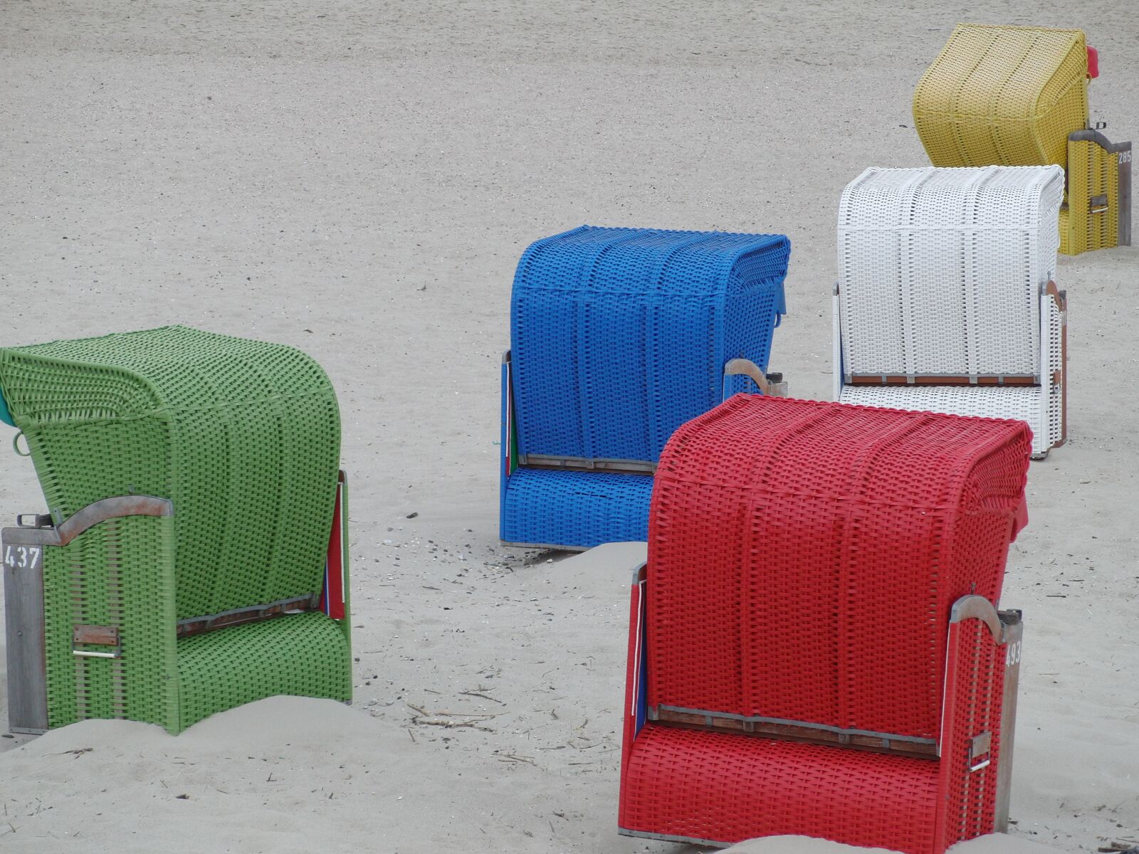CASIO EX-FC100 sample photo. Beach chair, sand, f photography