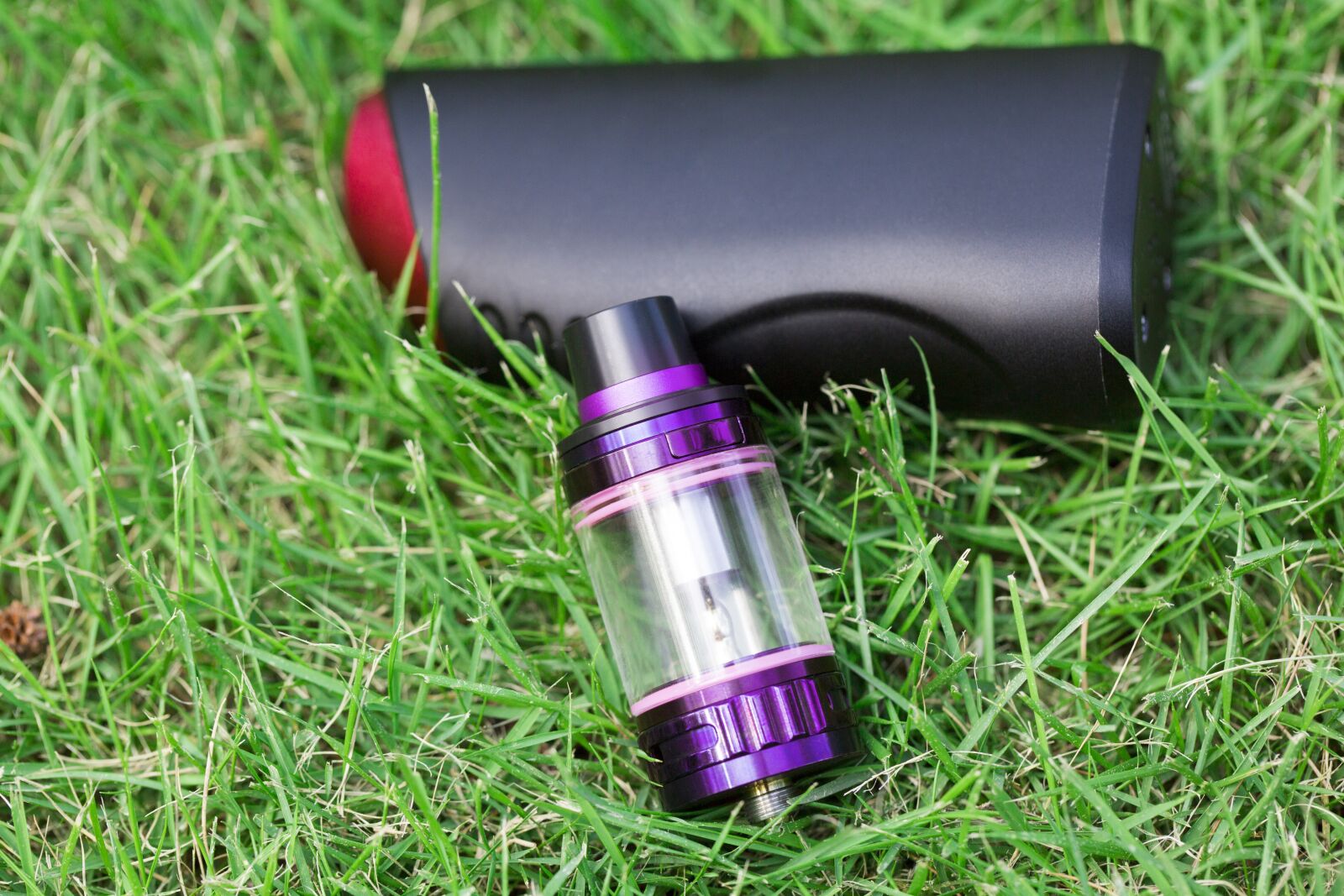 Canon EF 100mm F2.8L Macro IS USM sample photo. Vape, electronic cigarette, uwell photography
