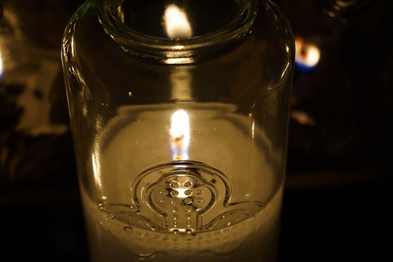 Sony a6000 sample photo. Candle, catholic, church, fire photography