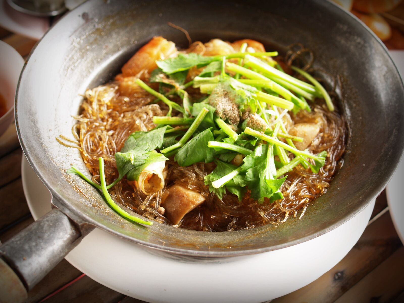 Olympus E-300 (EVOLT E-300) sample photo. Food, thai, chicken photography