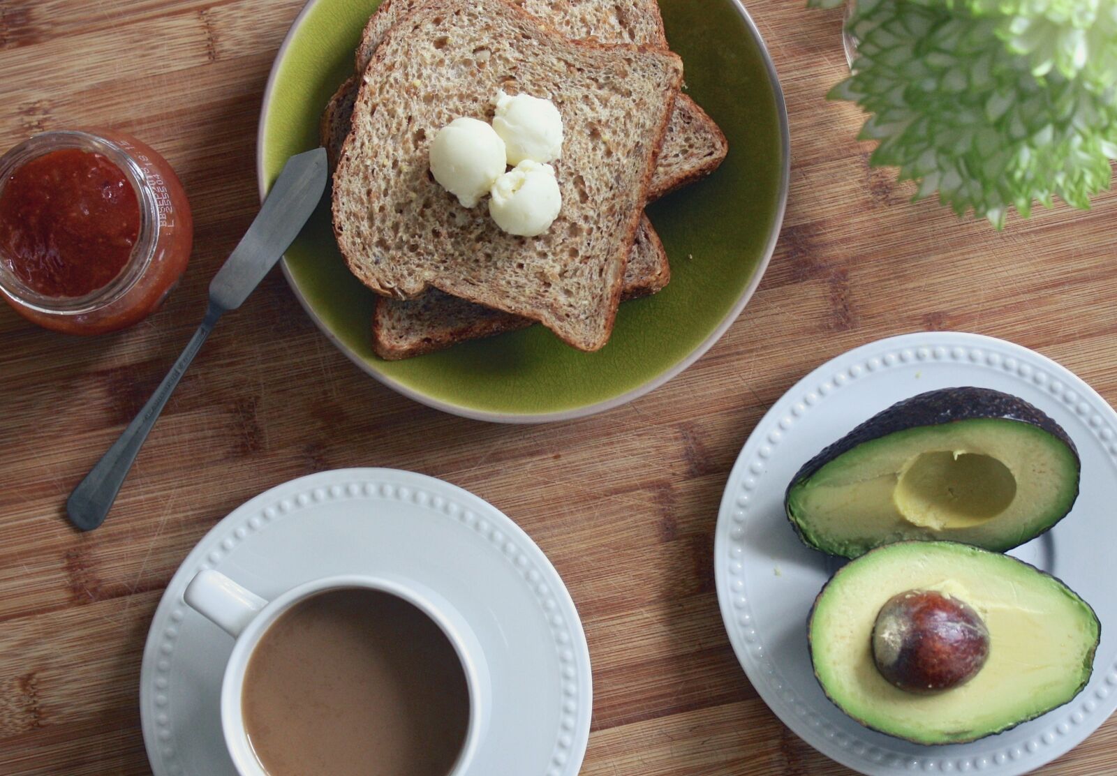 Canon EOS 1000D (EOS Digital Rebel XS / EOS Kiss F) sample photo. Breakfast, butter, sprouted bread photography