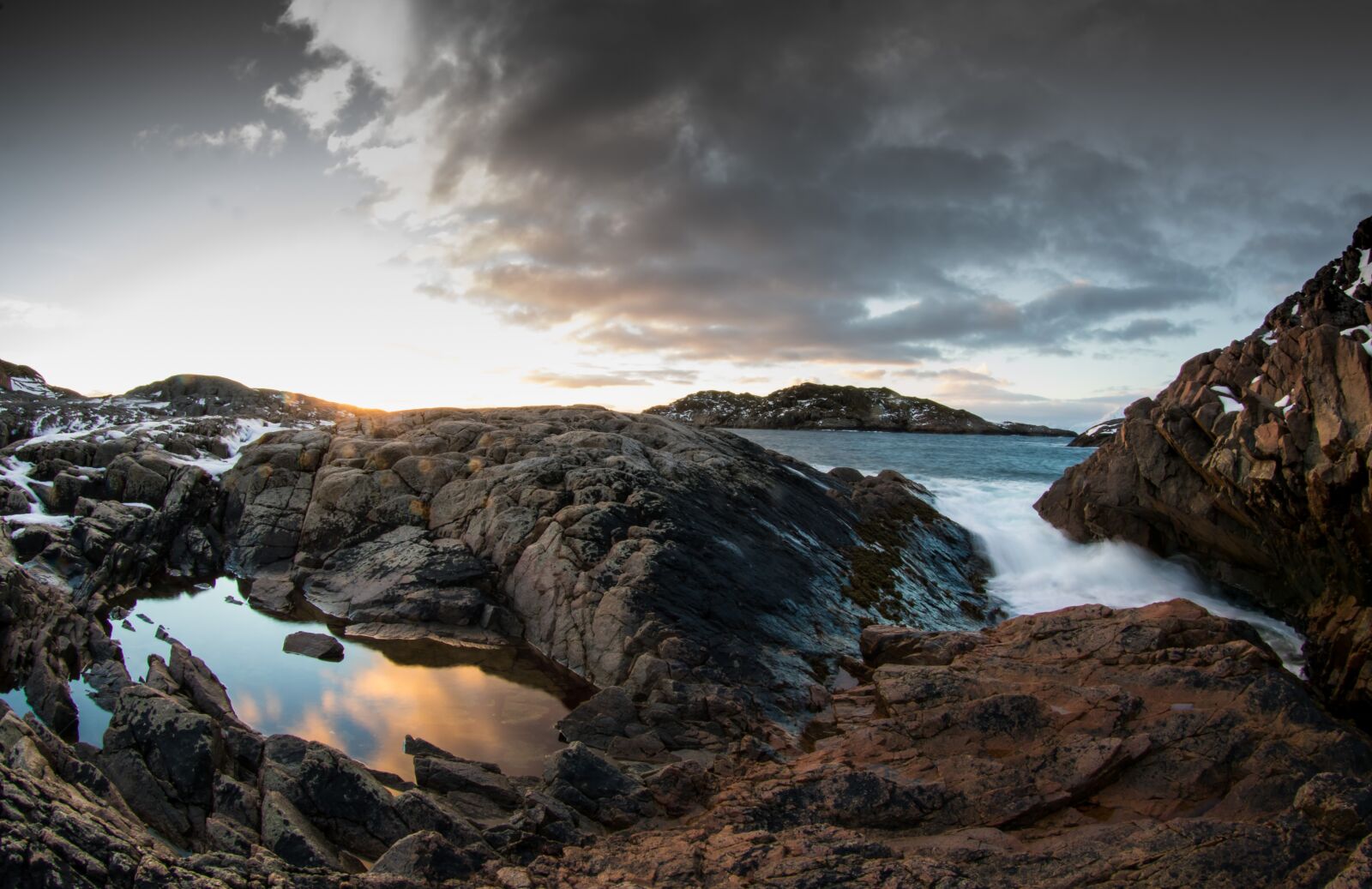 Tokina AT-X 10-17mm F3.5-4.5 DX Fisheye sample photo. Norway, nature, sea photography