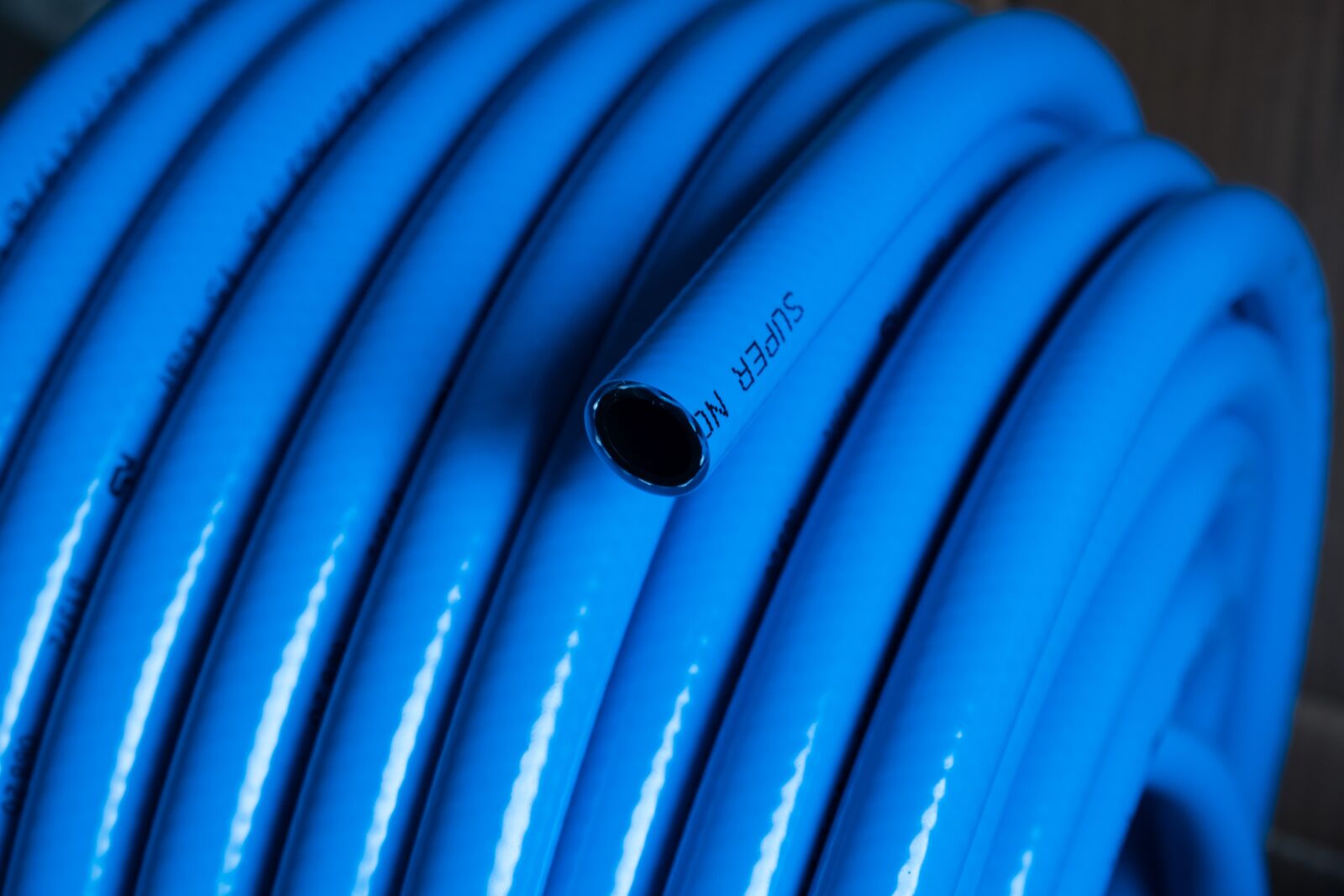 Fujifilm XF 18-55mm F2.8-4 R LM OIS sample photo. Hose, tube, line photography