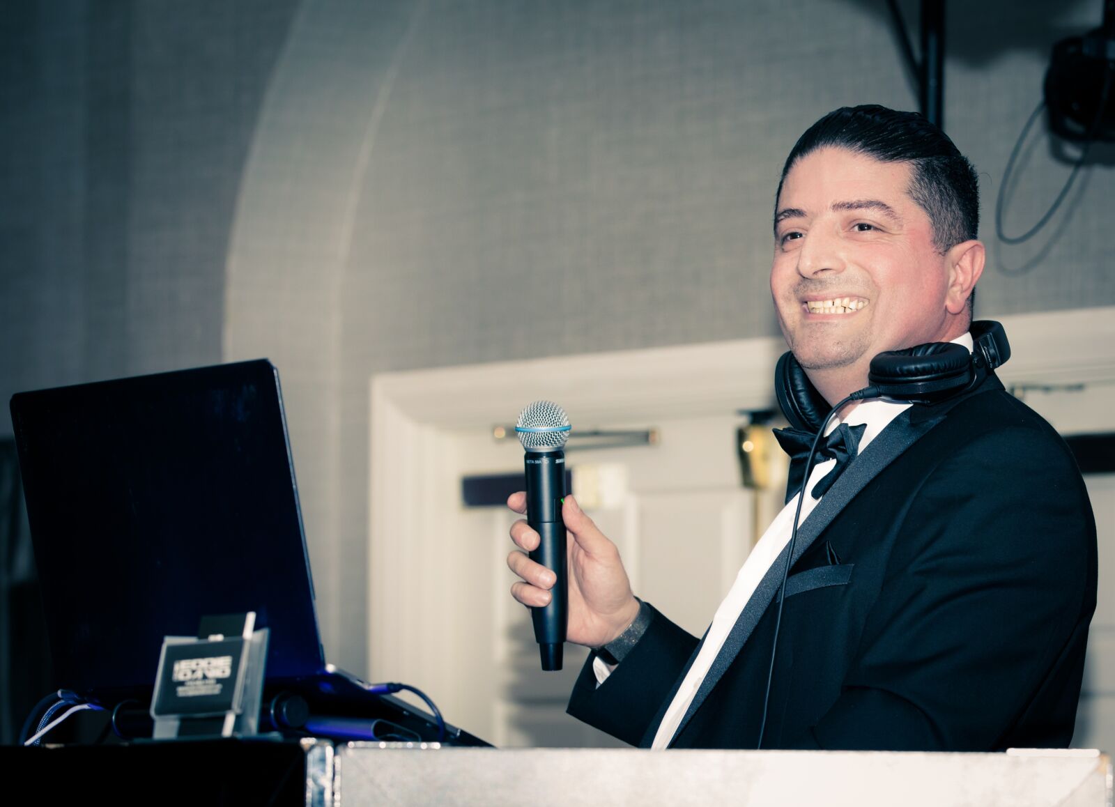 Canon EF 70-200mm F2.8L IS II USM sample photo. Happy, life, music photography