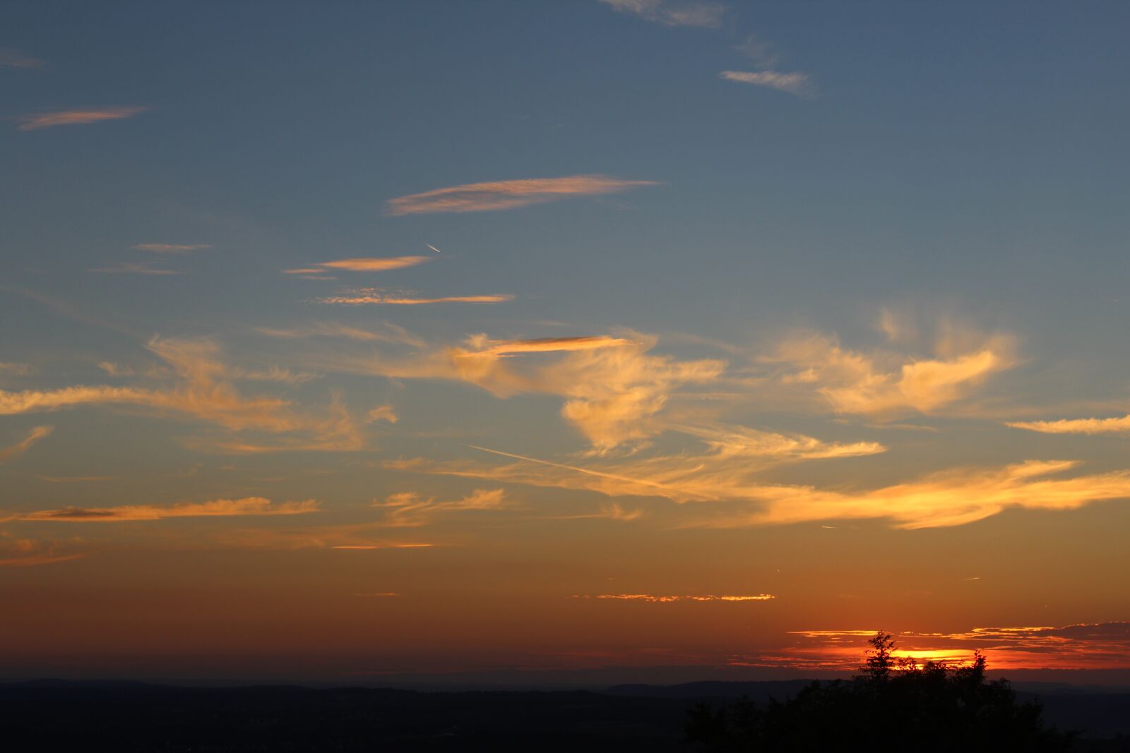 Canon EOS 1200D (EOS Rebel T5 / EOS Kiss X70 / EOS Hi) sample photo. Sunset, sun, sky photography