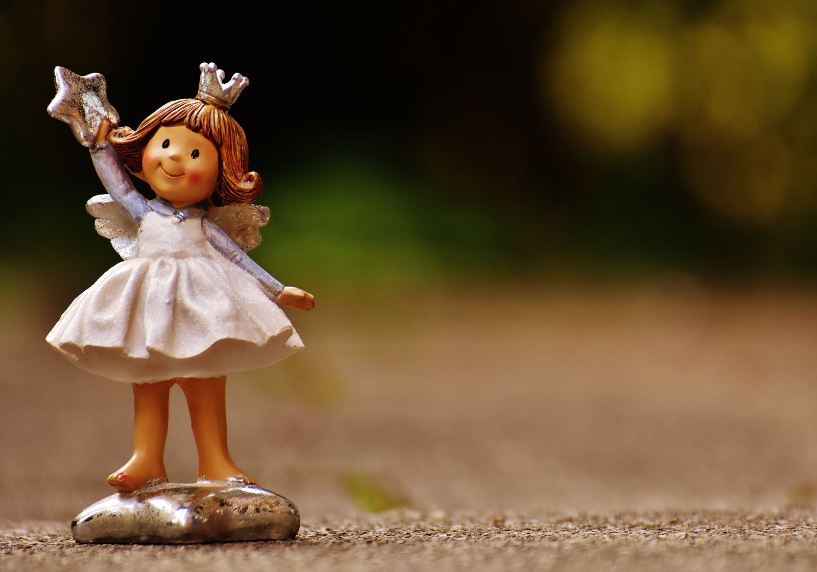 Nikon D7200 sample photo. Schutzengelchen, angel, figure photography