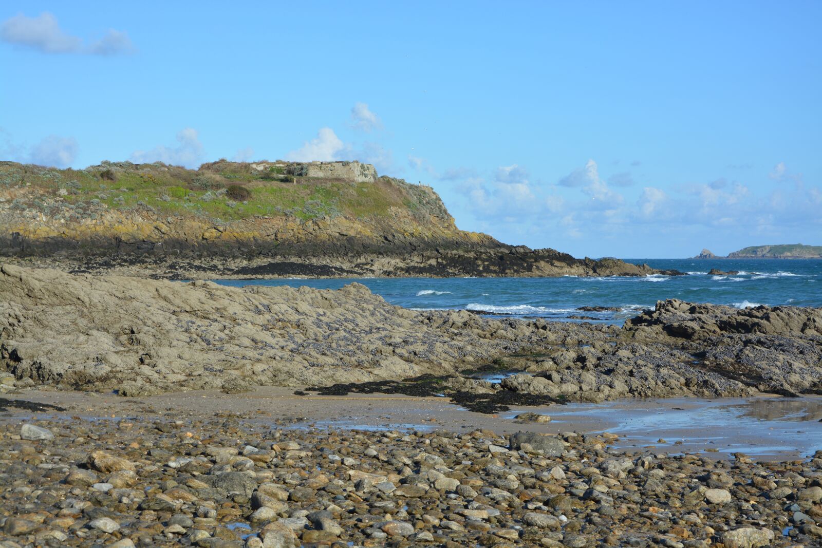 Nikon D5200 sample photo. Rocks, sea, blue photography