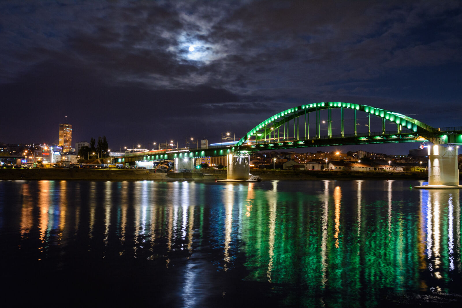 Nikon D5200 sample photo. Belgrade, bridge, clouds, moon photography
