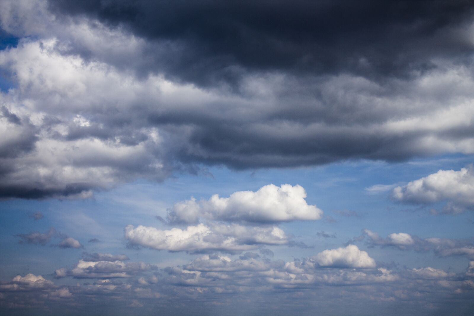 Canon EOS 1100D (EOS Rebel T3 / EOS Kiss X50) sample photo. Sky, clouds, nature photography
