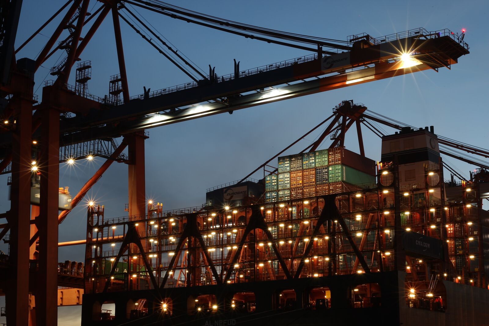 Canon EOS-1D Mark III sample photo. Hamburg, port, cranes photography