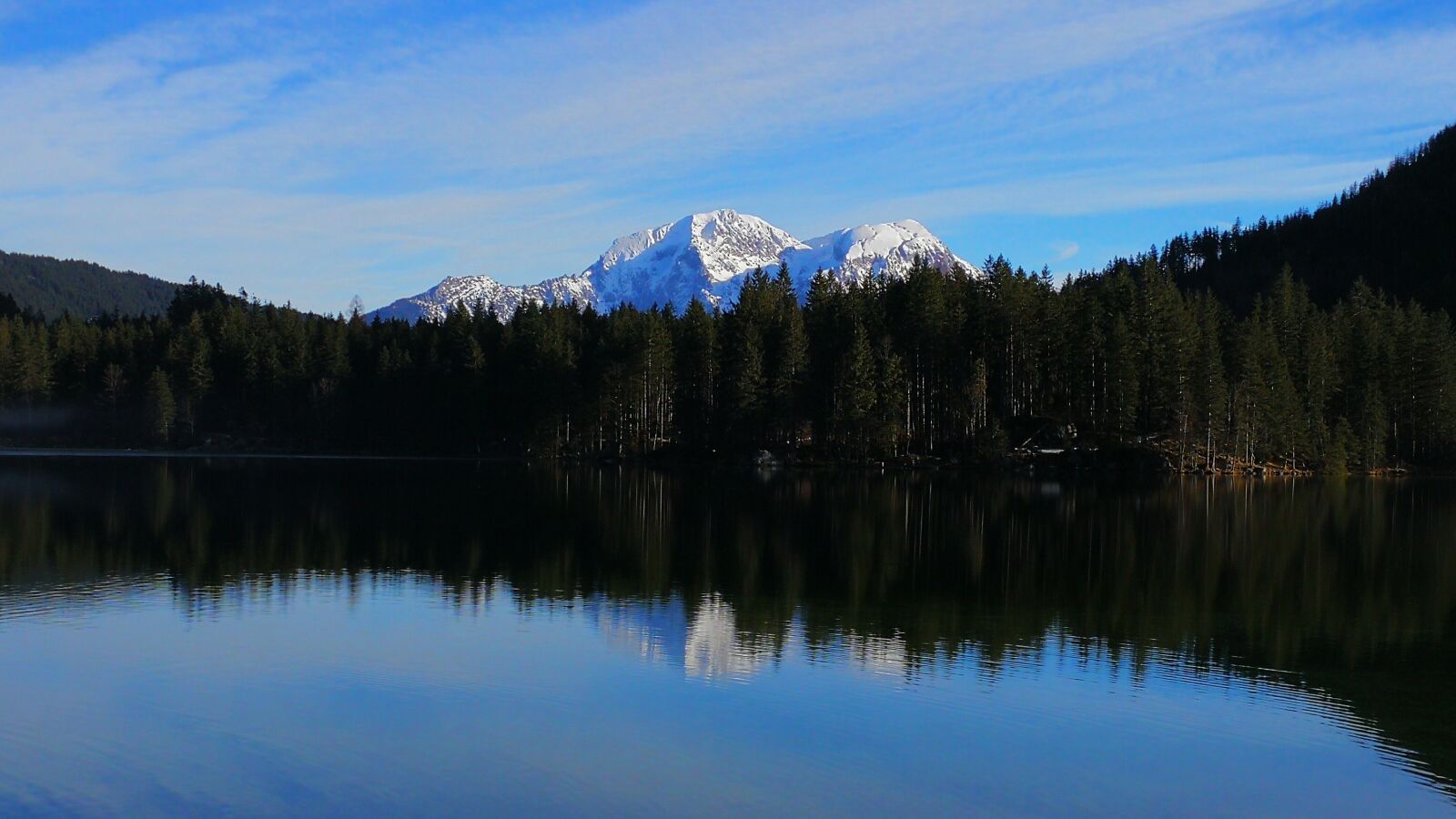HUAWEI Mate 9 sample photo. Lake, reflection, waters photography