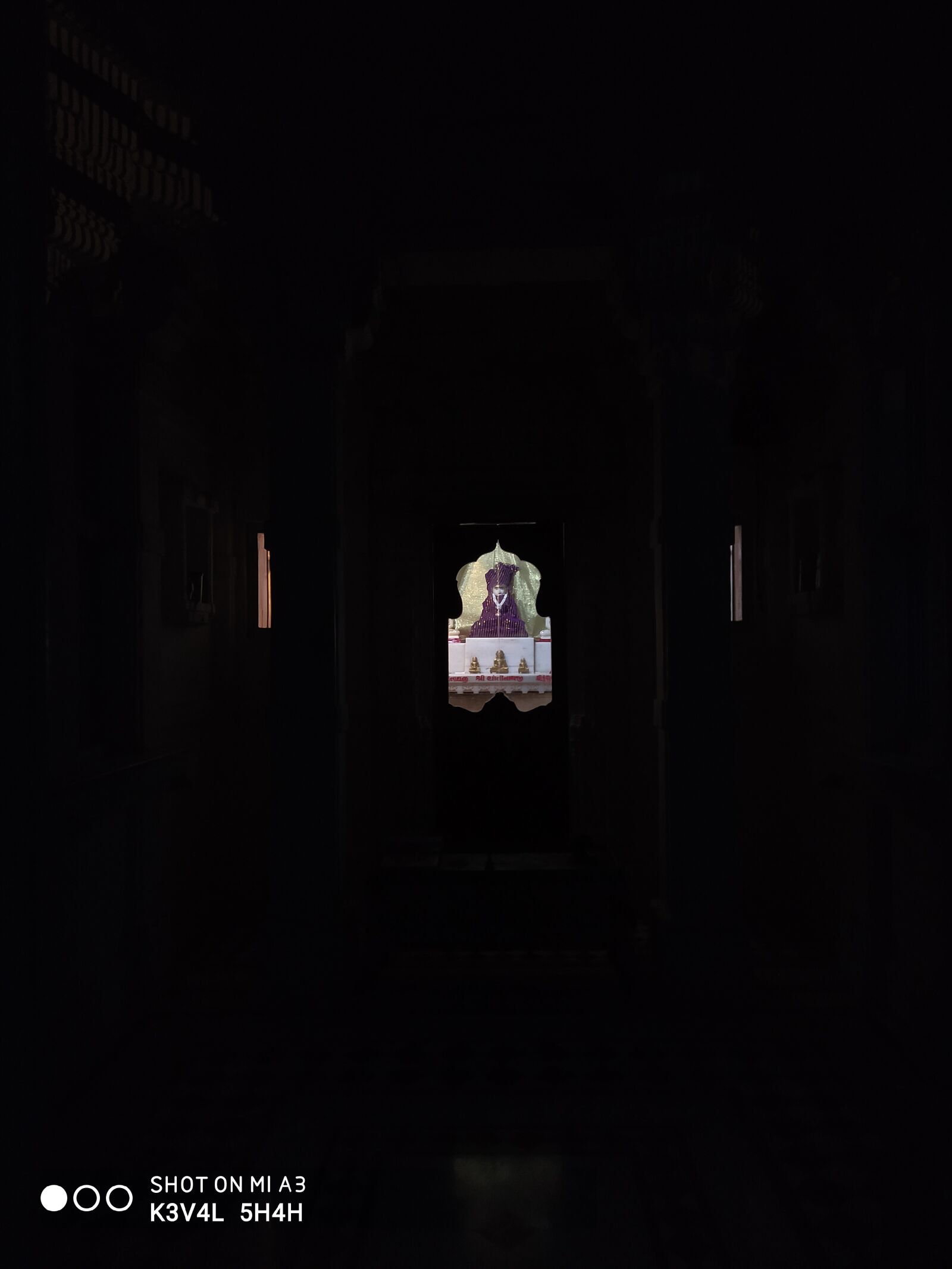 Xiaomi Mi A3 sample photo. Jain temple, old shantinathji photography