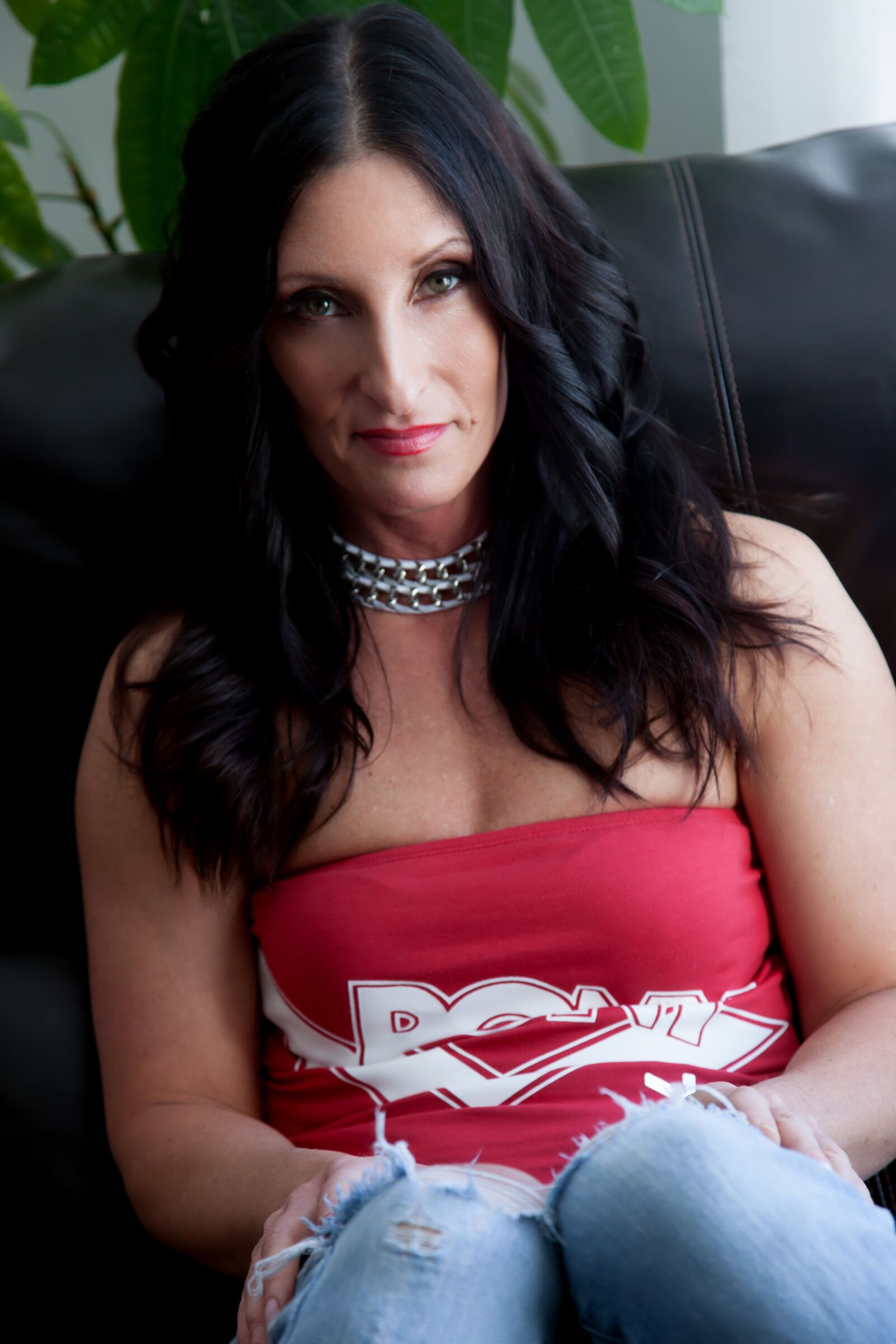 Canon EOS 5D Mark II sample photo. Woman, portrait, brunette photography