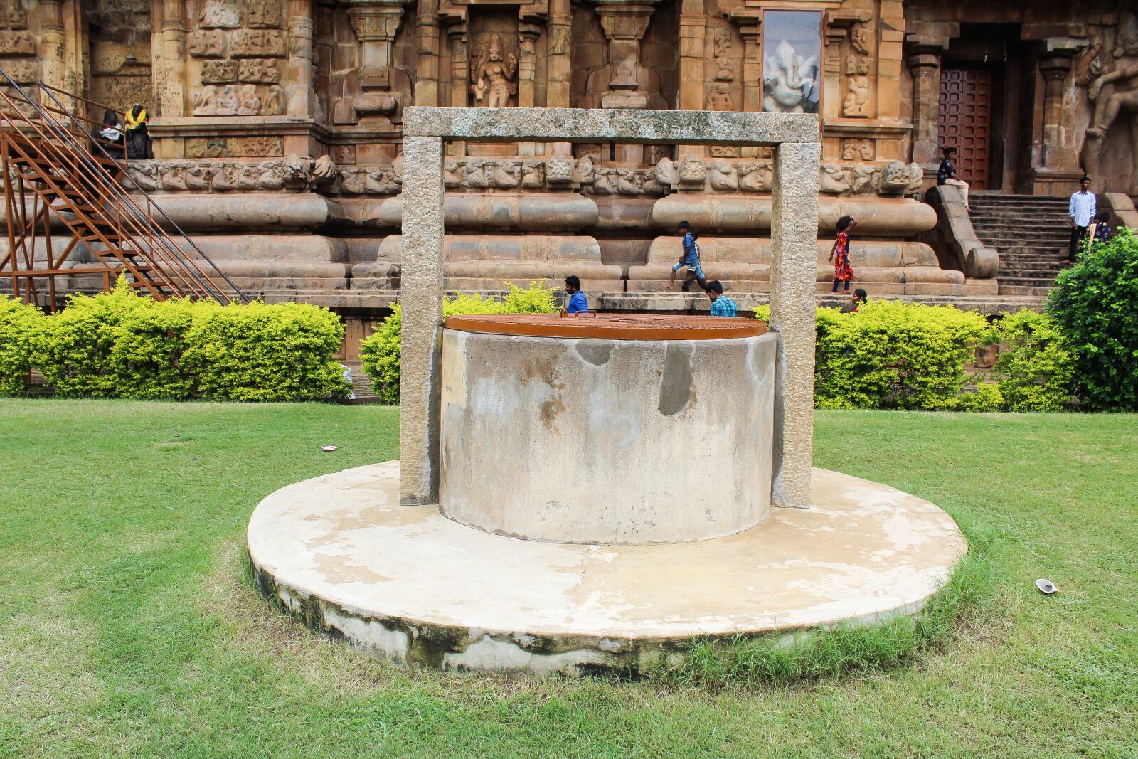 Canon EOS 1300D (EOS Rebel T6 / EOS Kiss X80) sample photo. Temple, indian temple, tamil photography