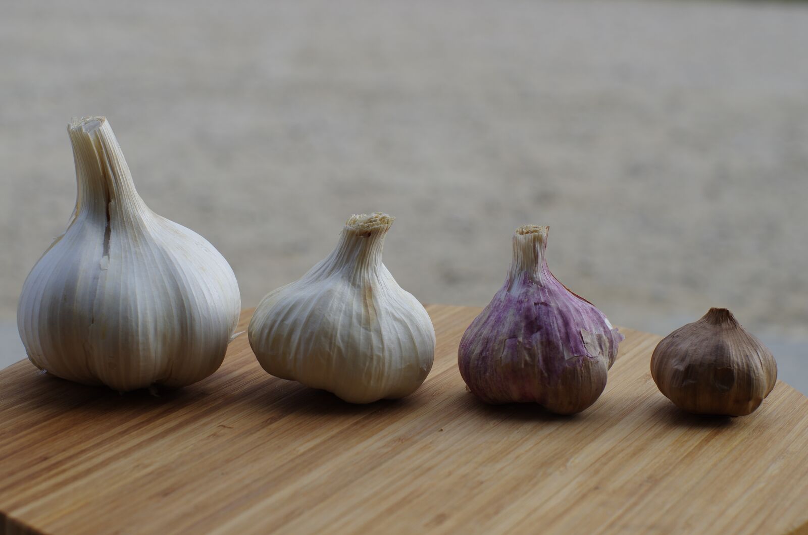 Pentax K-5 II sample photo. Garlic grown, food, wallpaper photography
