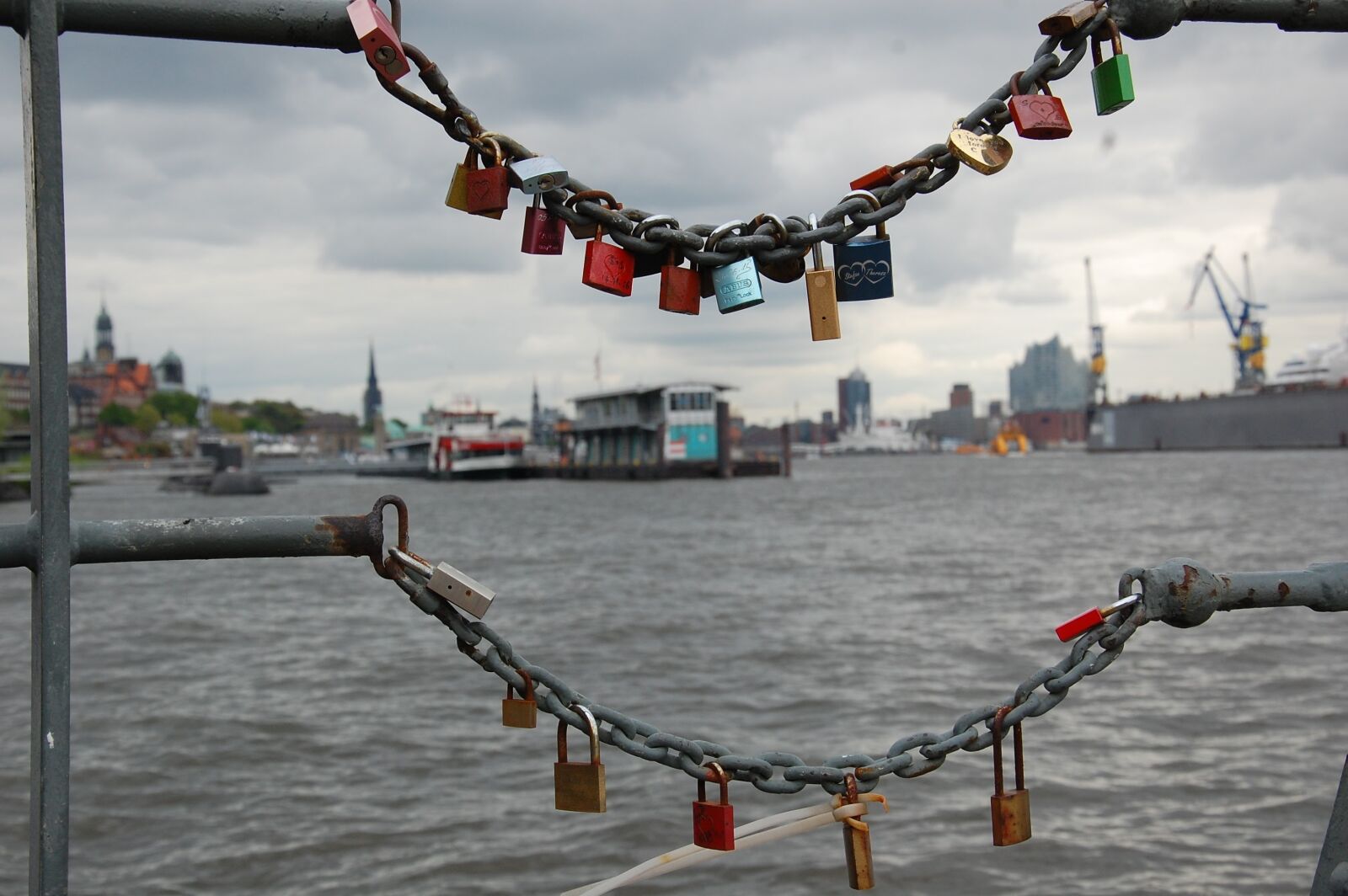Nikon D40 sample photo. Bridge, quay, city photography
