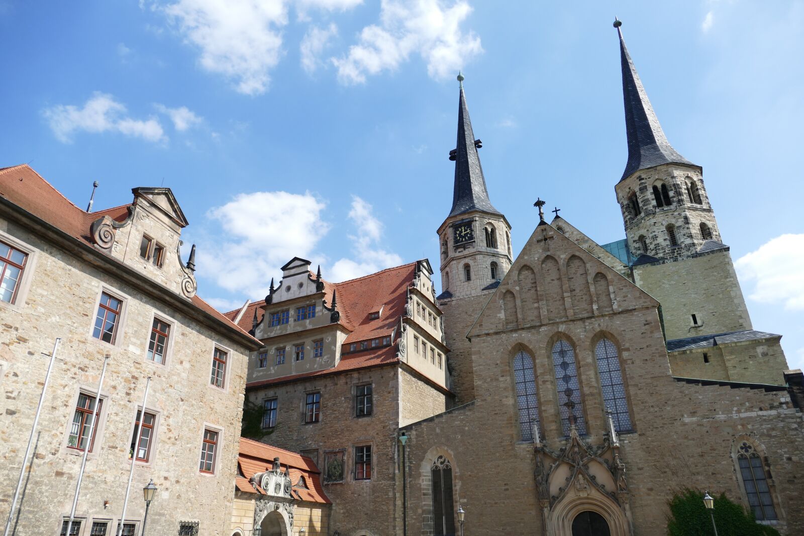Panasonic Lumix DMC-FZ1000 sample photo. Merseburg, saxony-anhalt, historic center photography