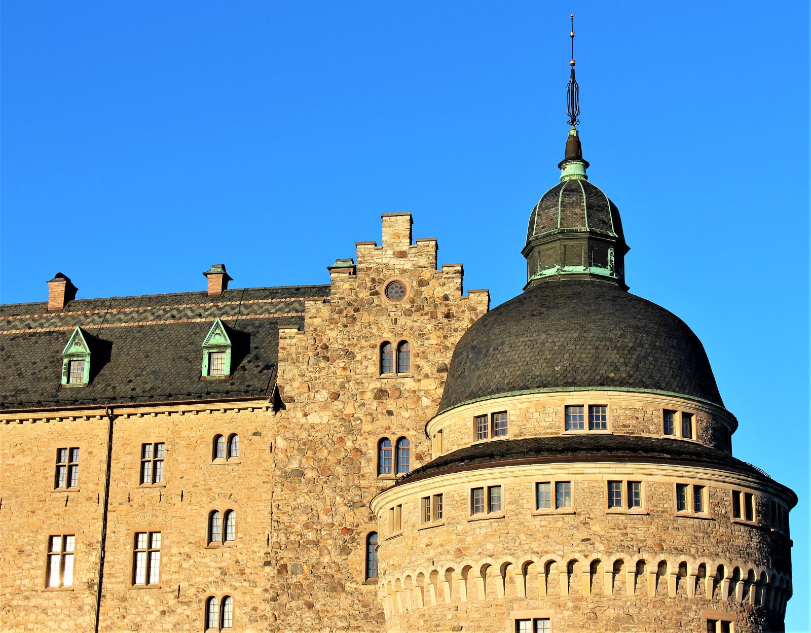 Canon EOS 700D (EOS Rebel T5i / EOS Kiss X7i) sample photo. Castle, stronghold, tower photography