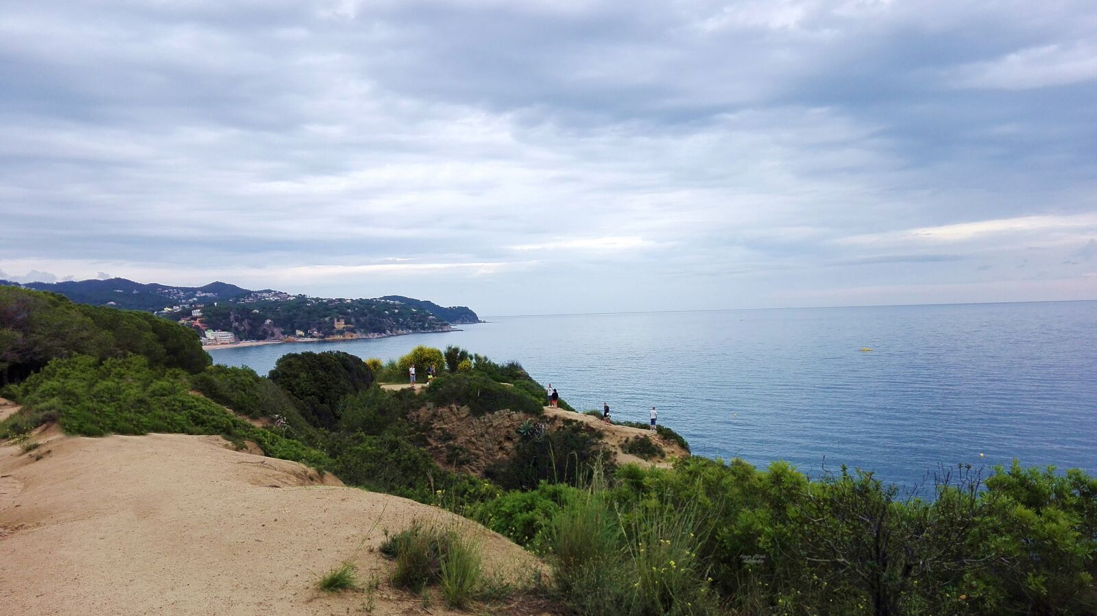 HUAWEI ALE-L21 sample photo. Sky, clouds, holidays photography