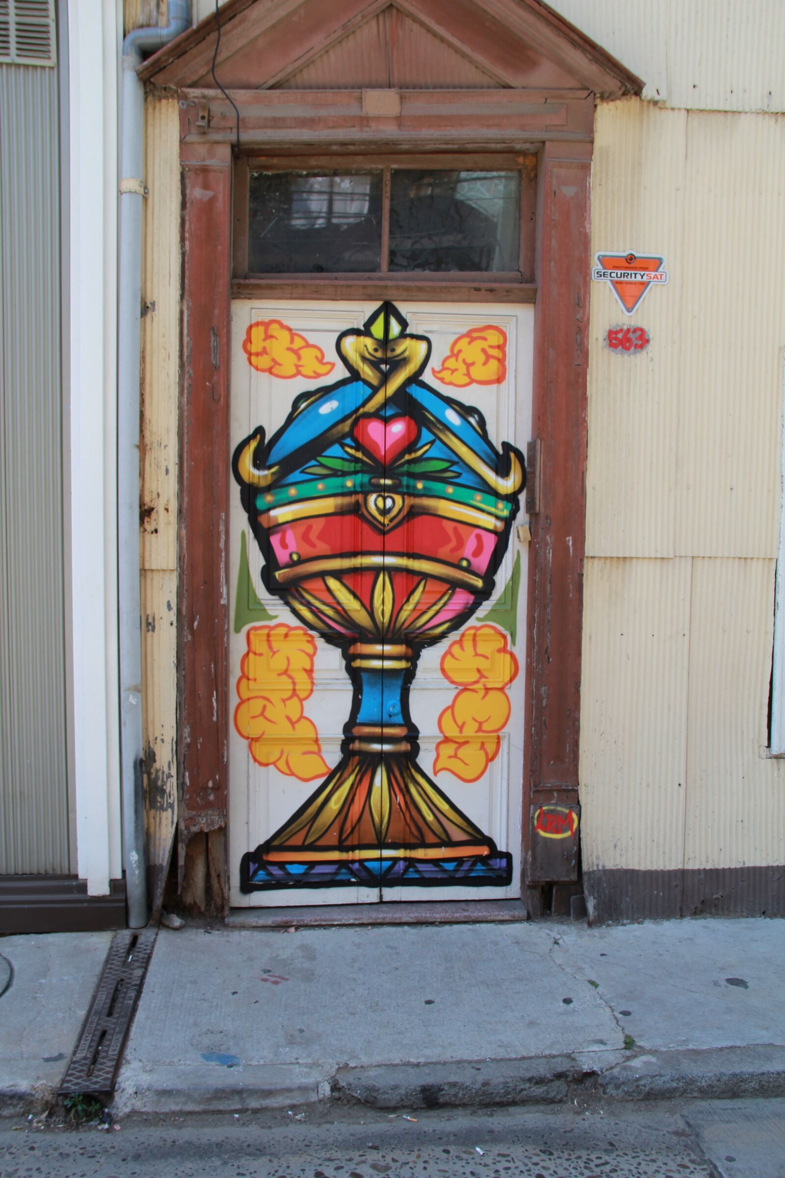 Canon EOS 600D (Rebel EOS T3i / EOS Kiss X5) sample photo. Graffiti, cup, street art photography