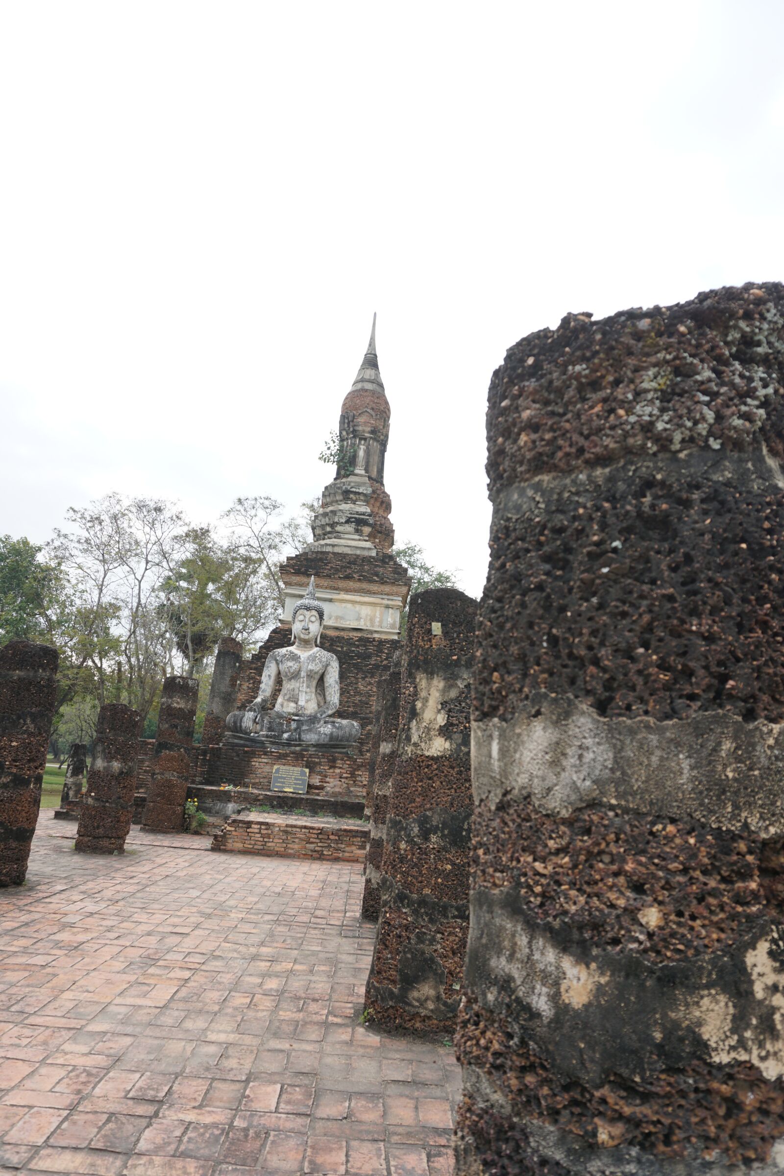 Sony E 16-50mm F3.5-5.6 PZ OSS sample photo. Temple, old city, sukhothai photography